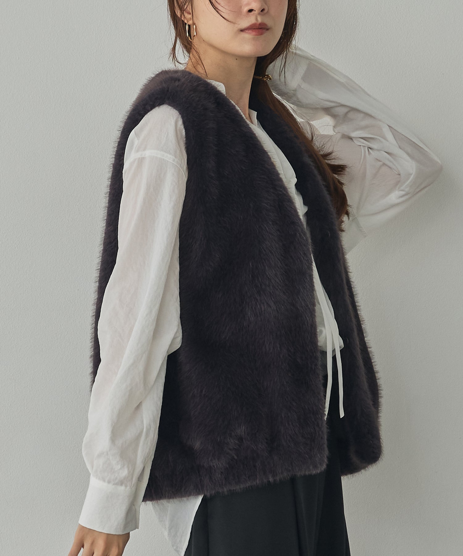 MIDI-LENGTH V-NECK FAUX FUR VEST