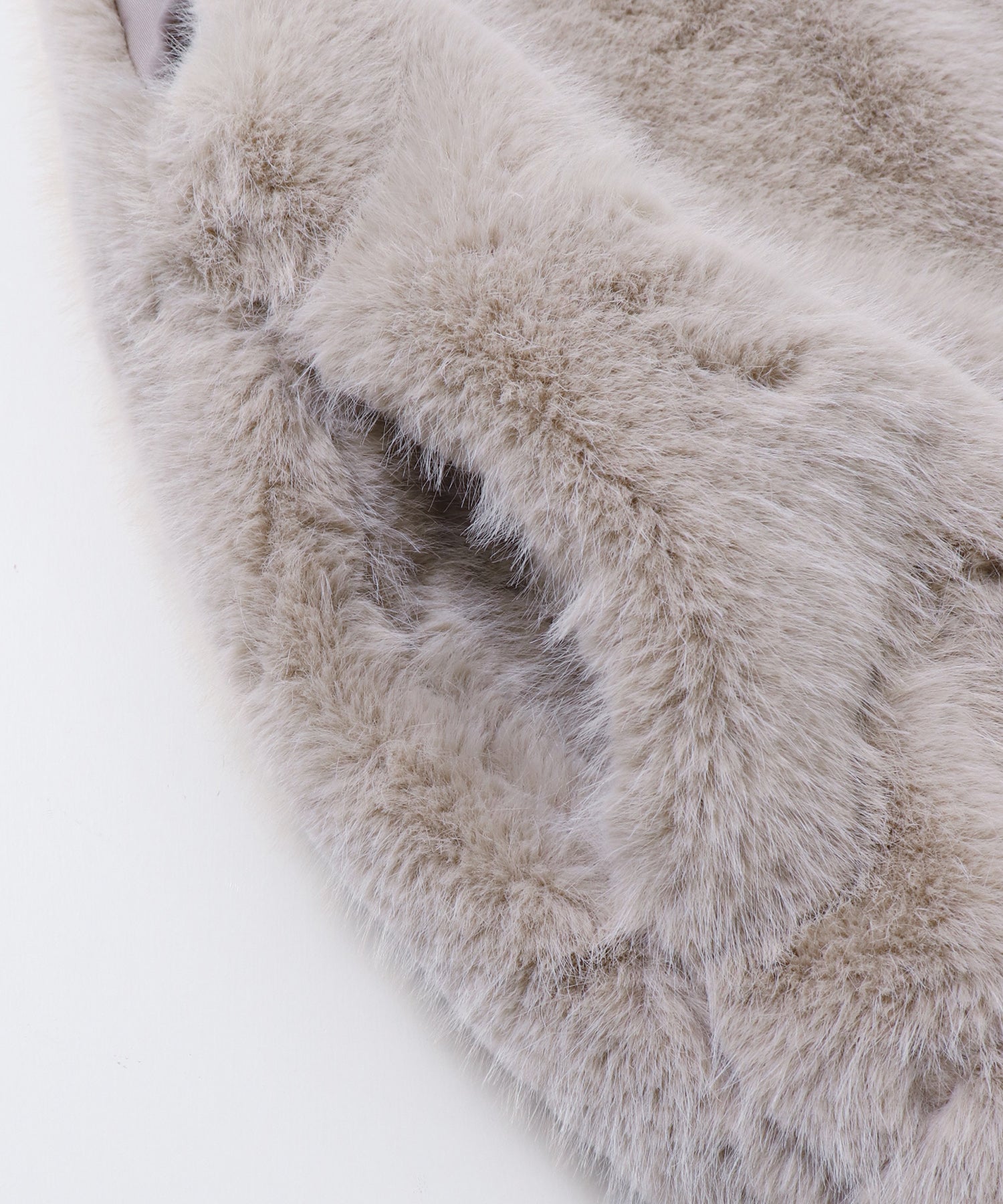 MIDI-LENGTH V-NECK FAUX FUR VEST