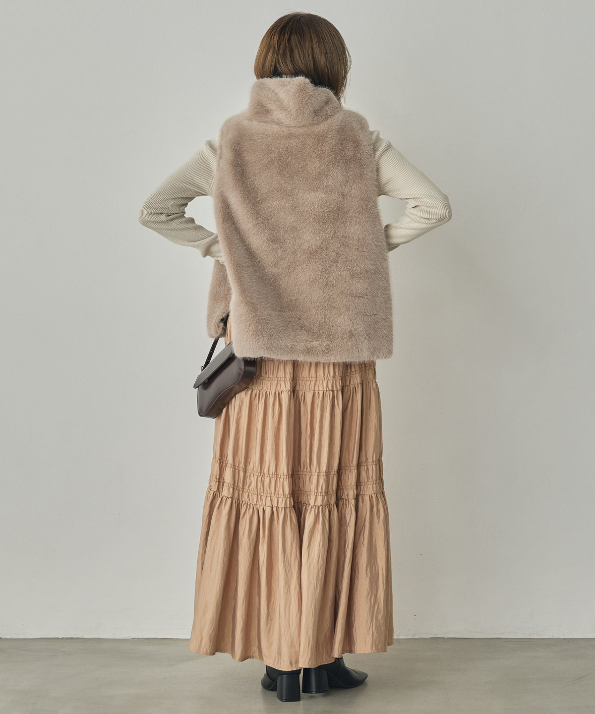 FUR HIGH-NECK VEST