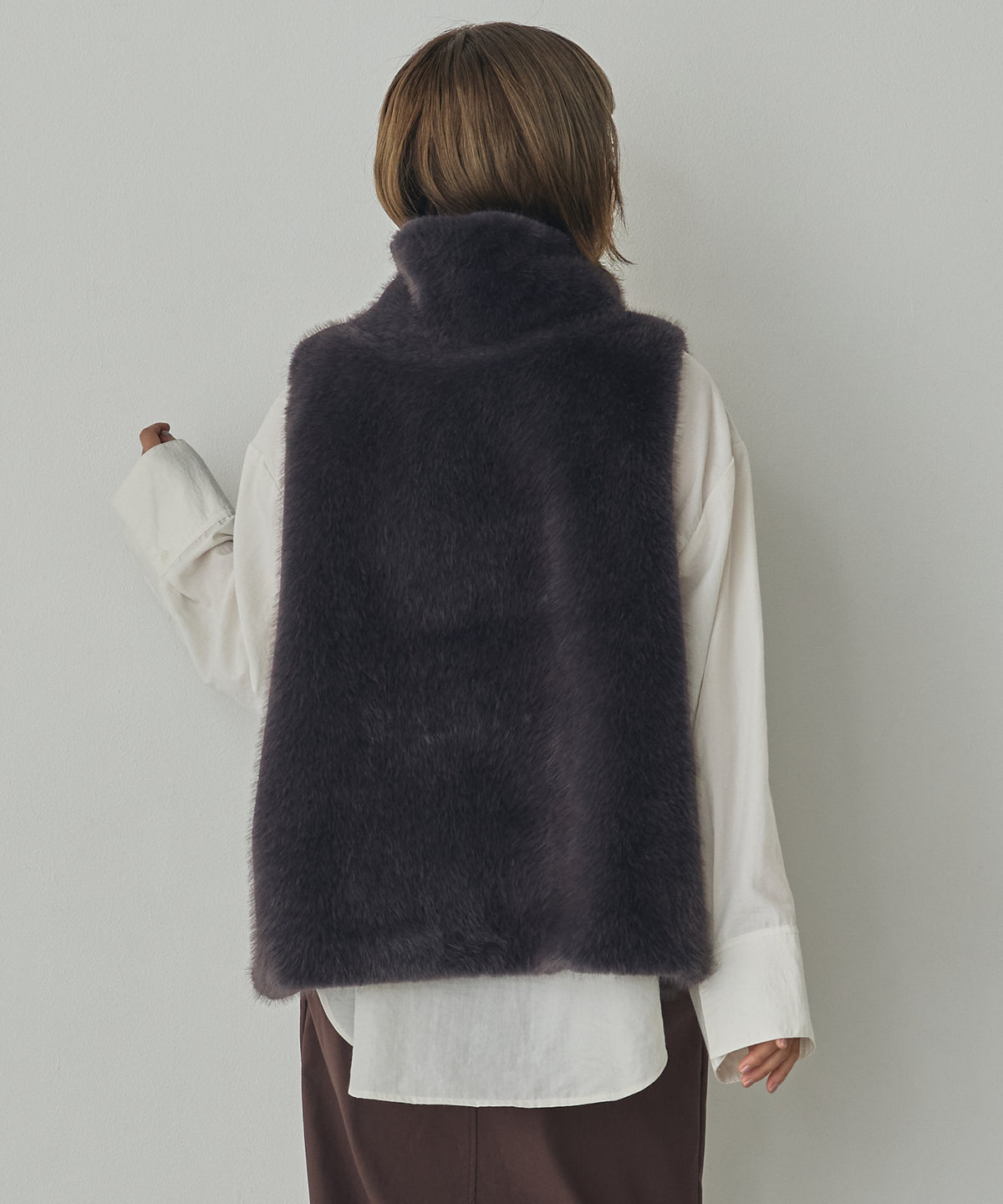 FUR HIGH-NECK VEST