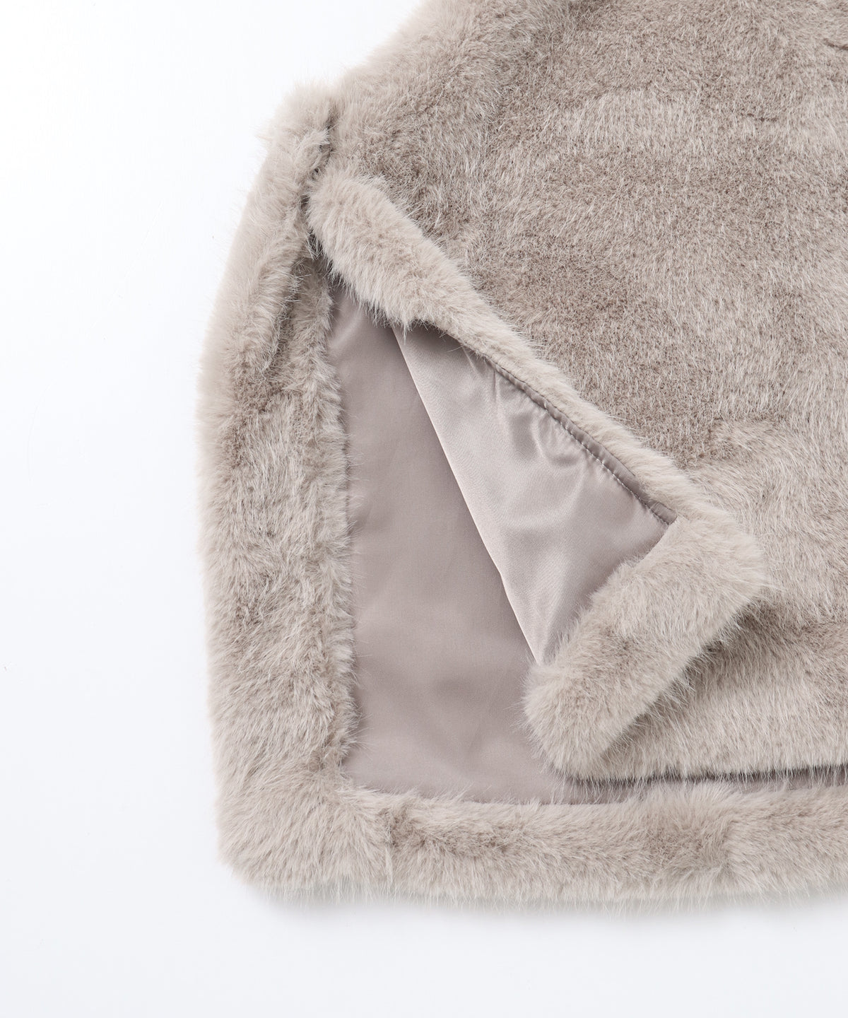 FUR HIGH-NECK VEST