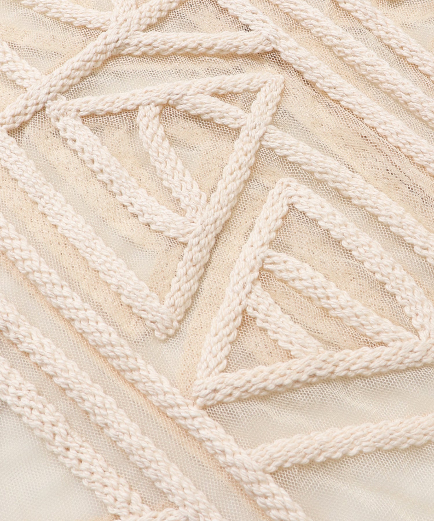 ネット 刺繍ジレ