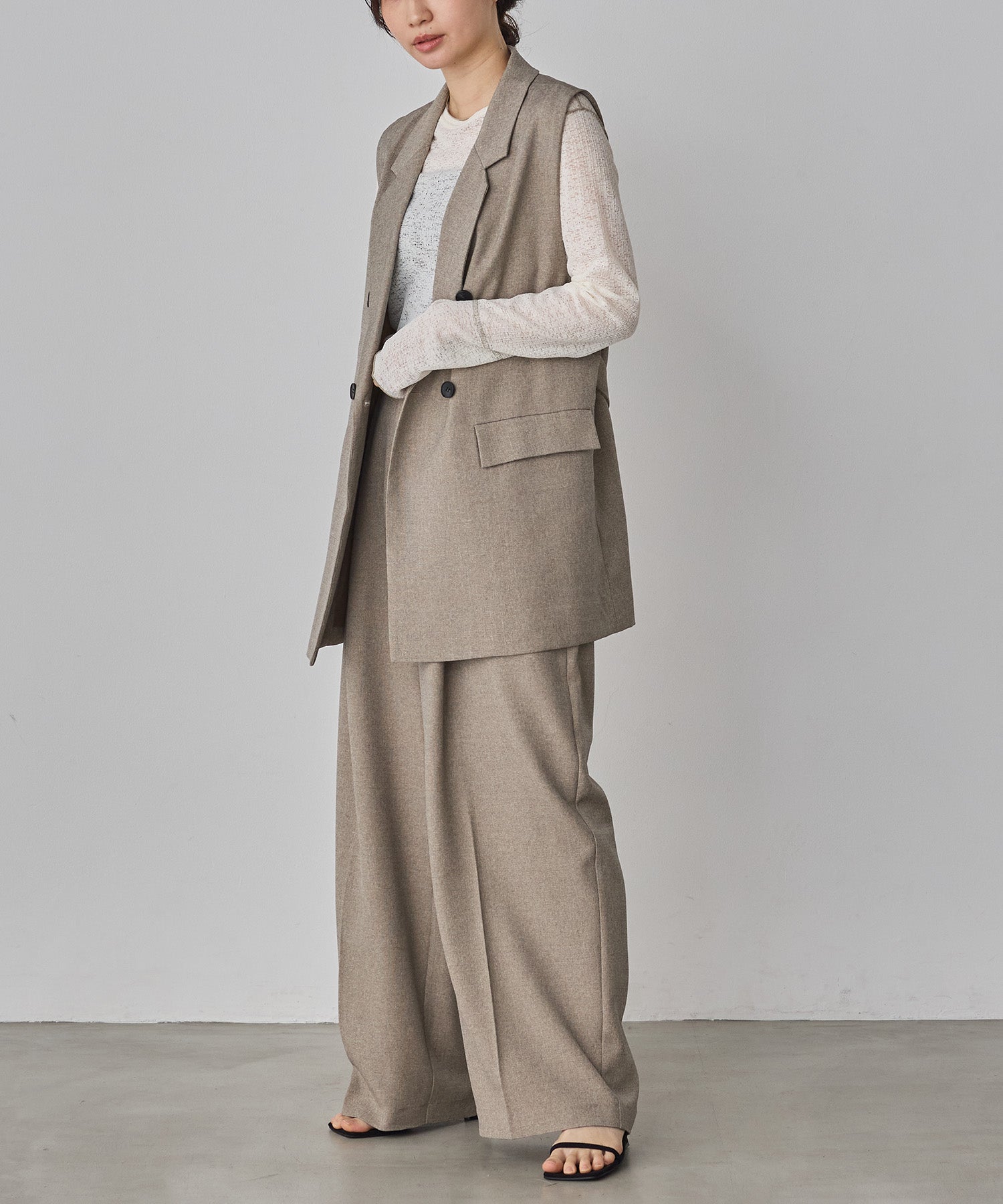 model : H160 着用サイズ : FREE