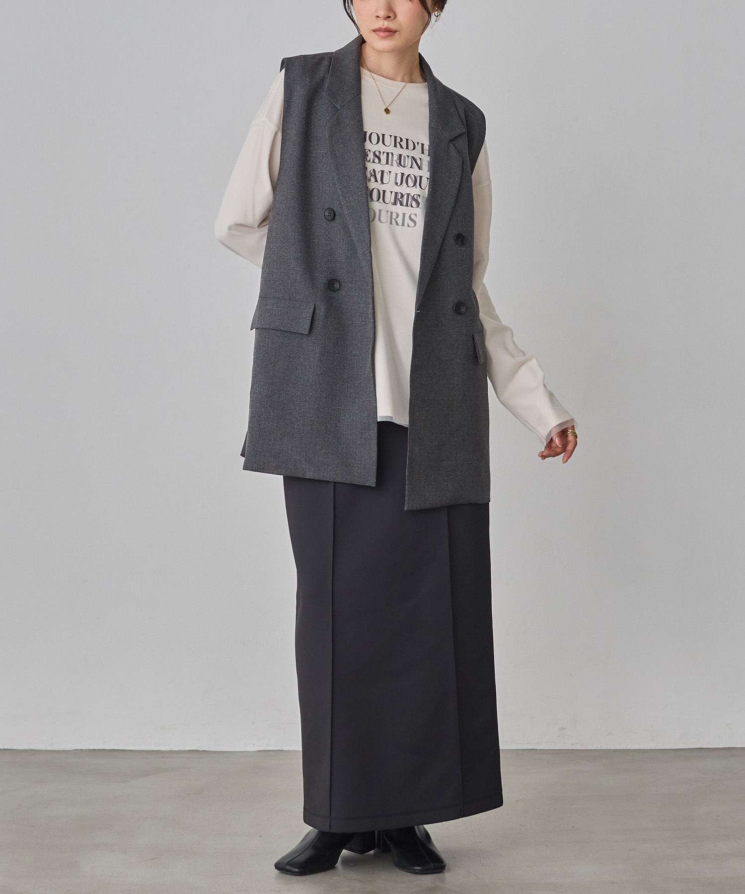 model : H162 着用サイズ : FREE