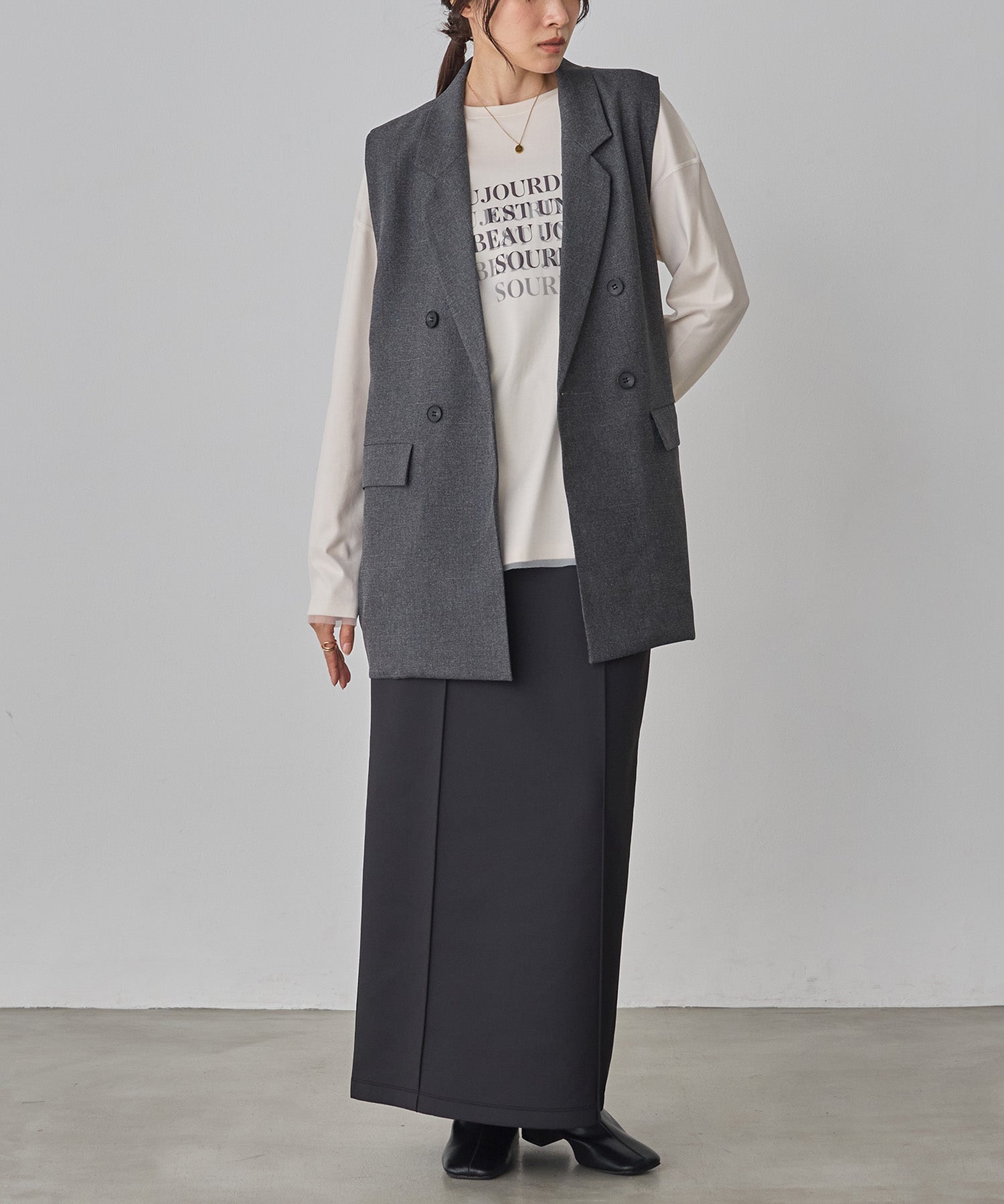 model : H162 着用サイズ : FREE