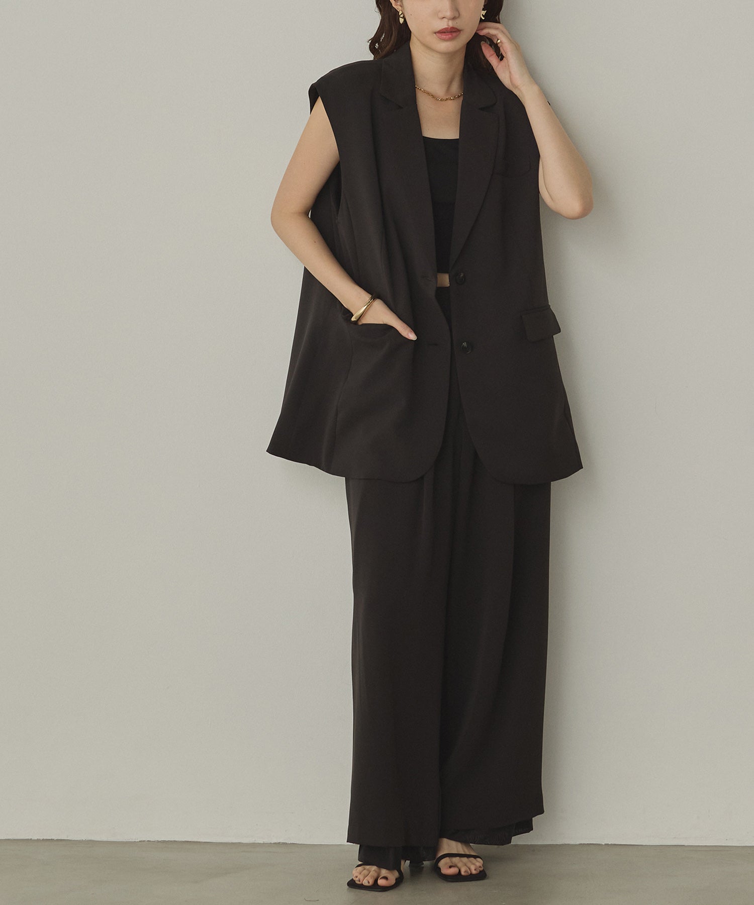 POLY TWILL BACK FASTENER VEST