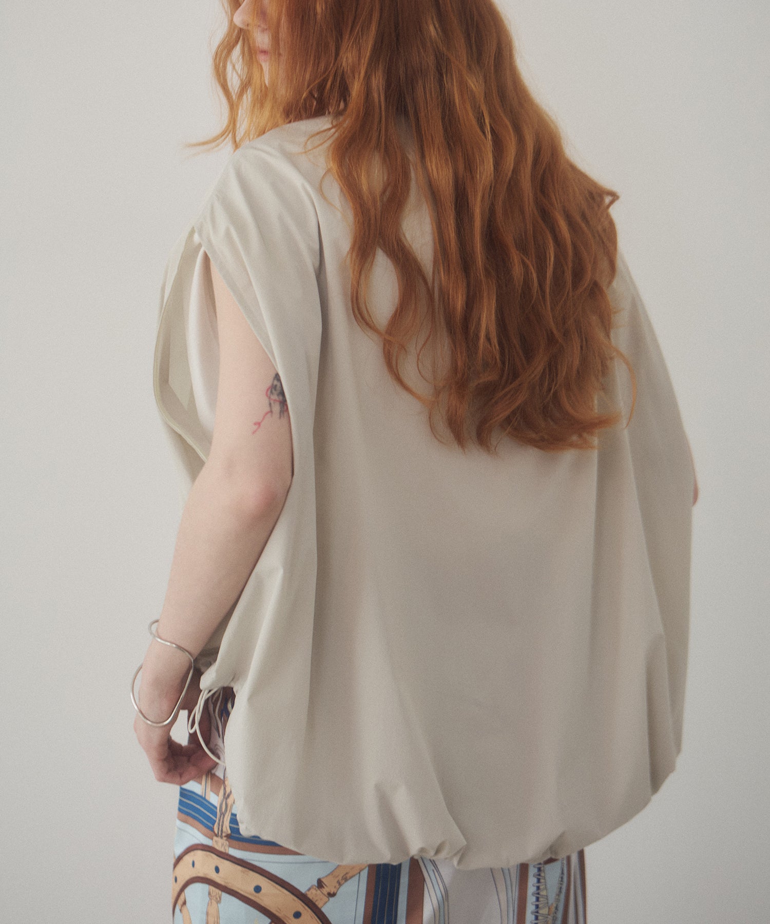 《PRE-ORDER》[ICE TOUCH] DOUBLE-ZIP SLEEVELESS BLOUSON