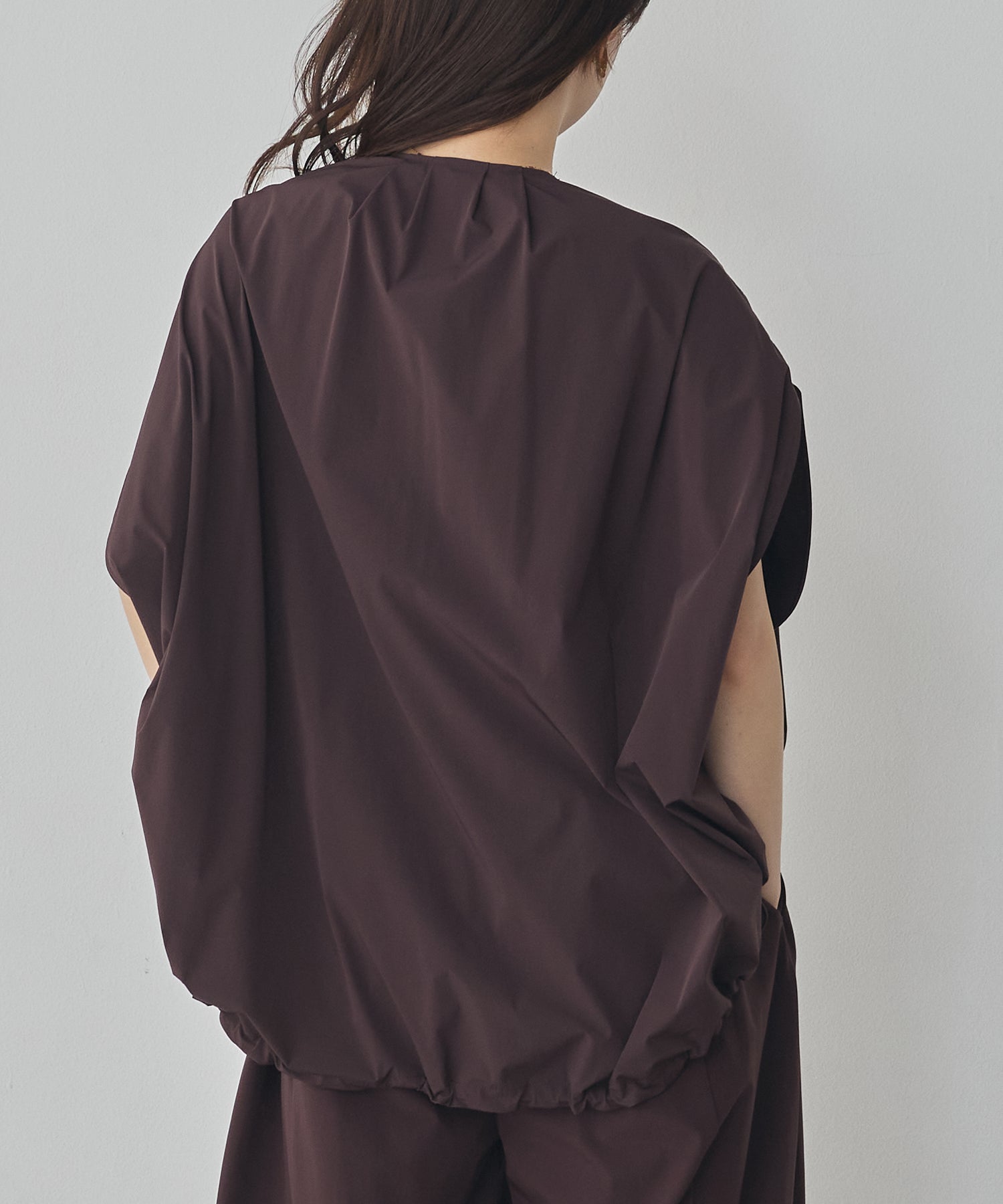 [ICE TOUCH] DOUBLE-ZIP SLEEVELESS BLOUSON