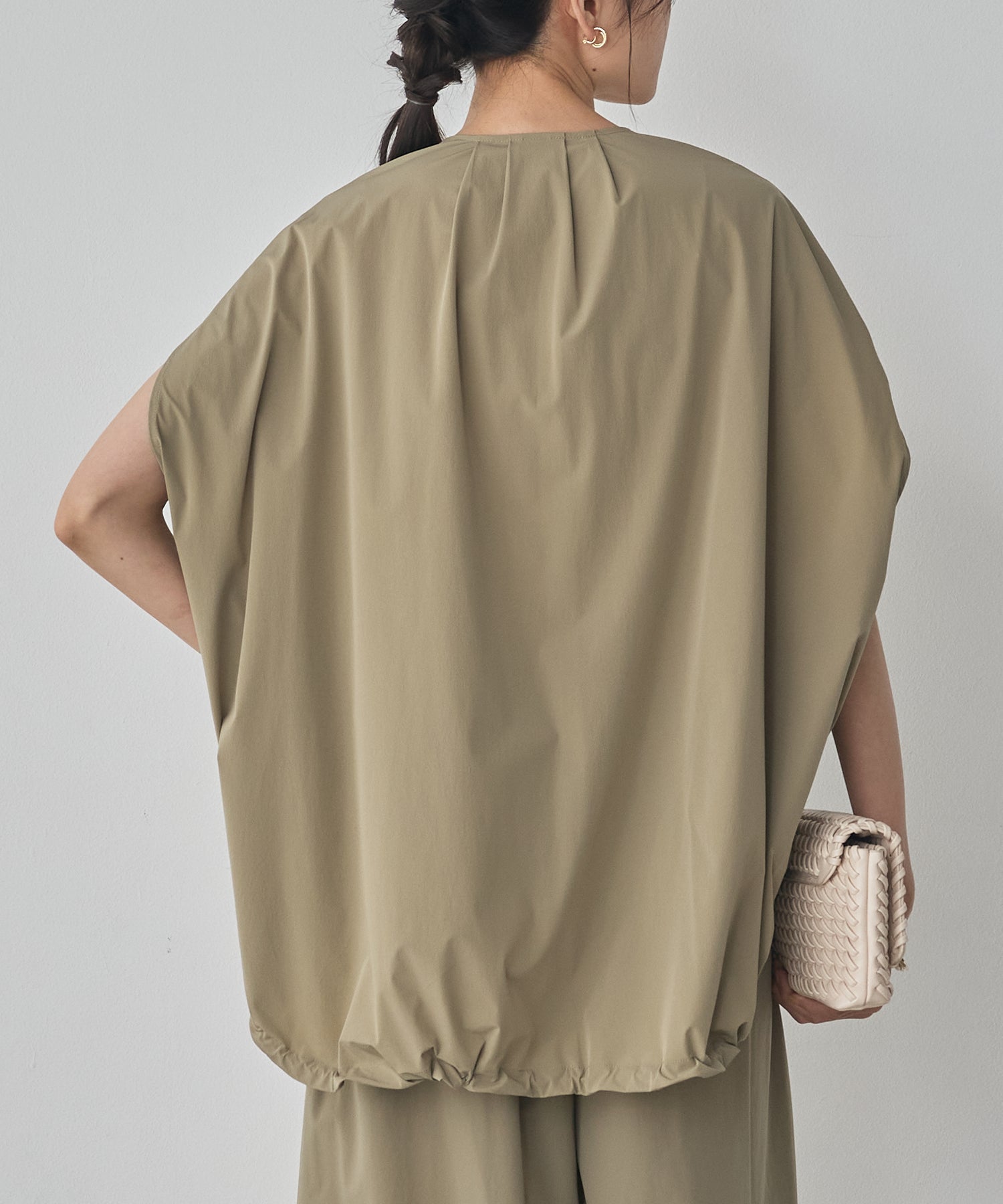 [ICE TOUCH] DOUBLE-ZIP SLEEVELESS BLOUSON