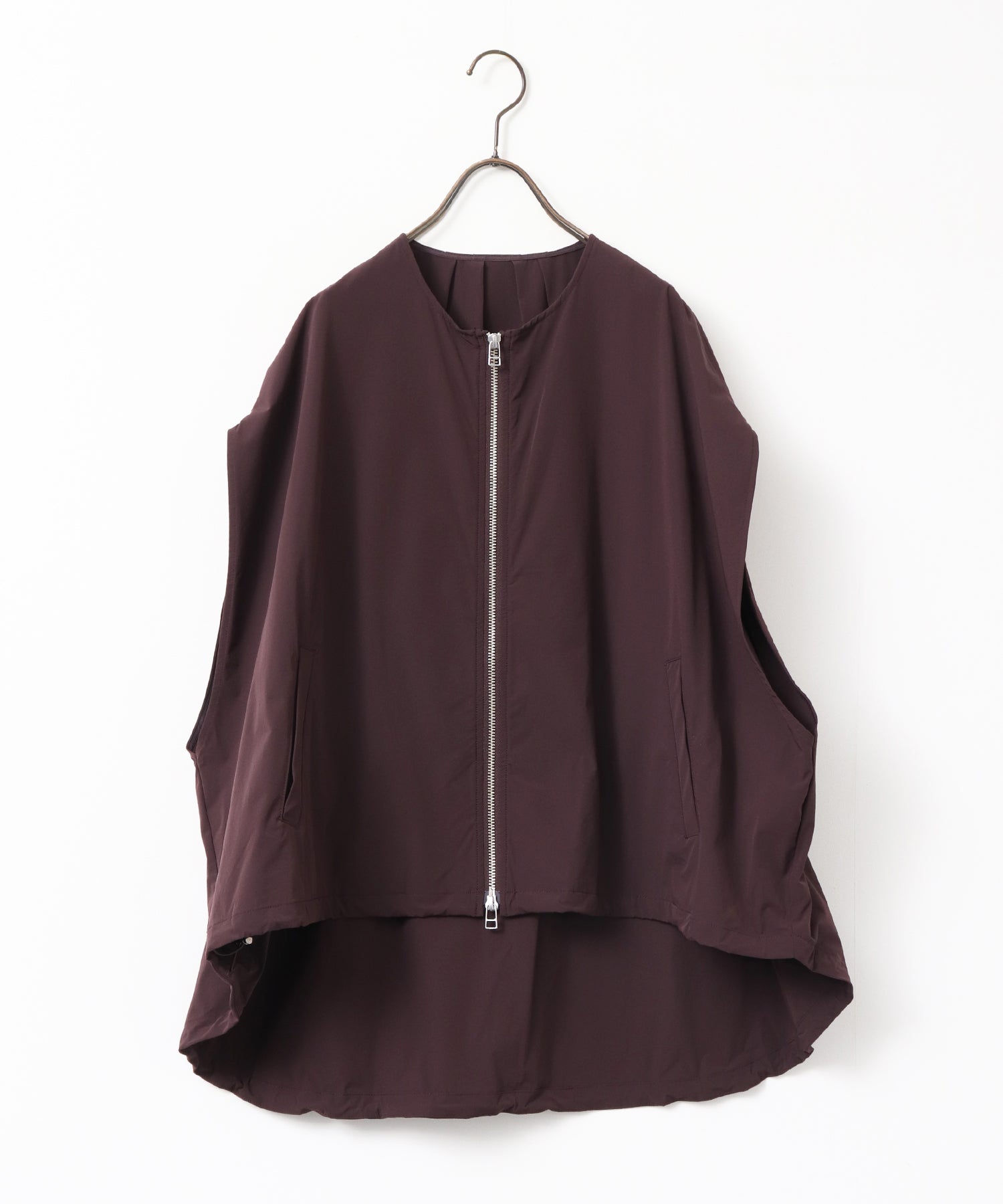 [ICE TOUCH] DOUBLE-ZIP SLEEVELESS BLOUSON