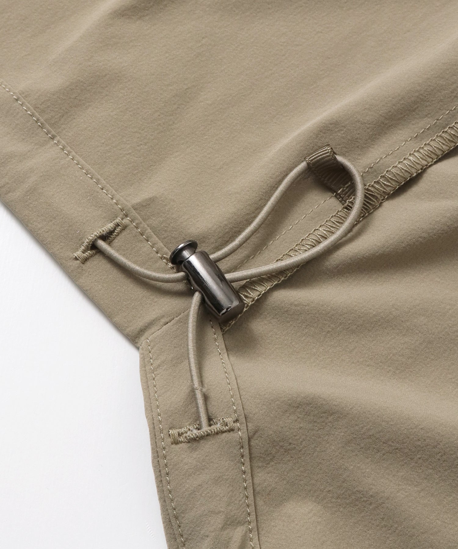 [ICE TOUCH] DOUBLE-ZIP SLEEVELESS BLOUSON