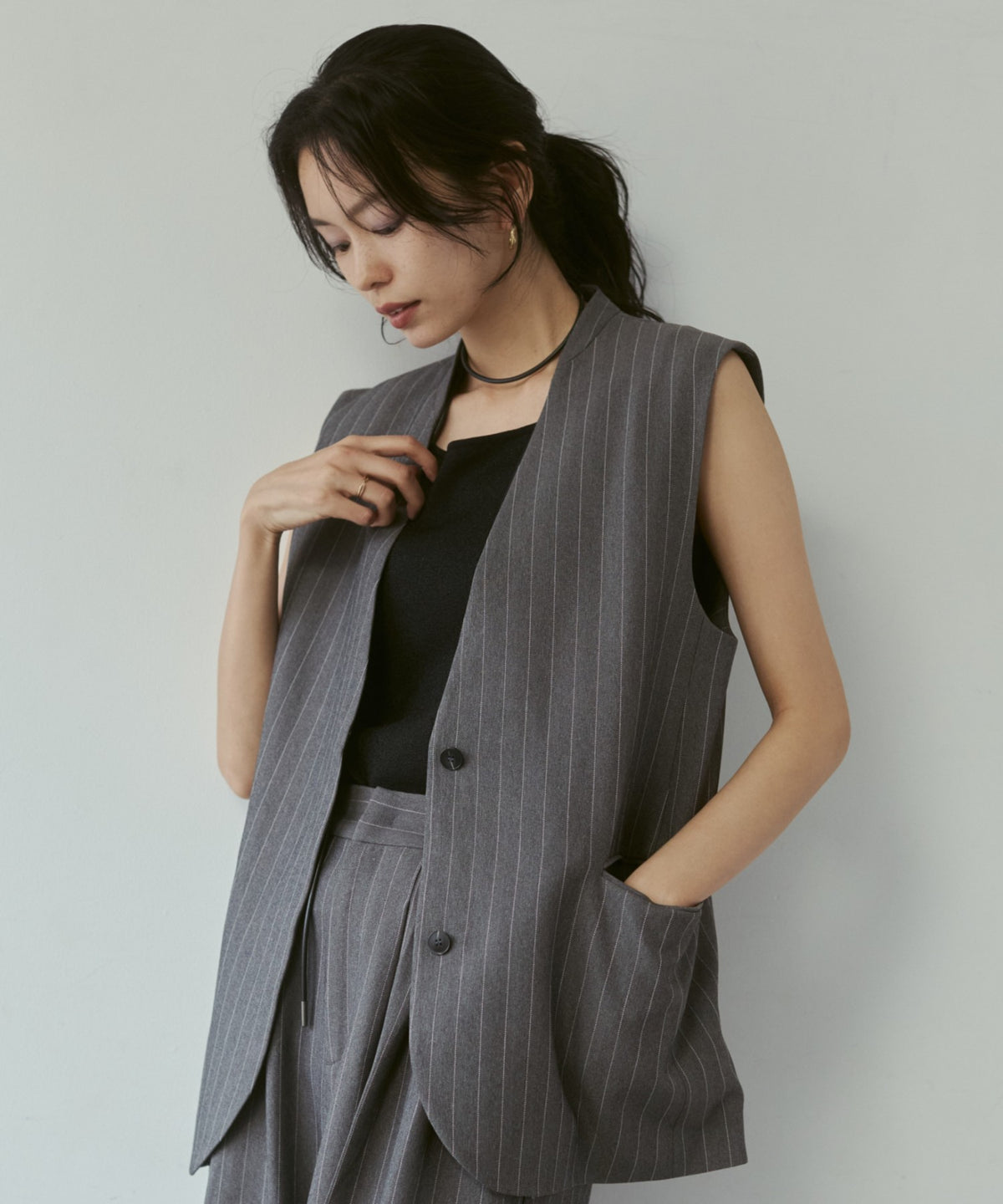 DESIGNS VEST