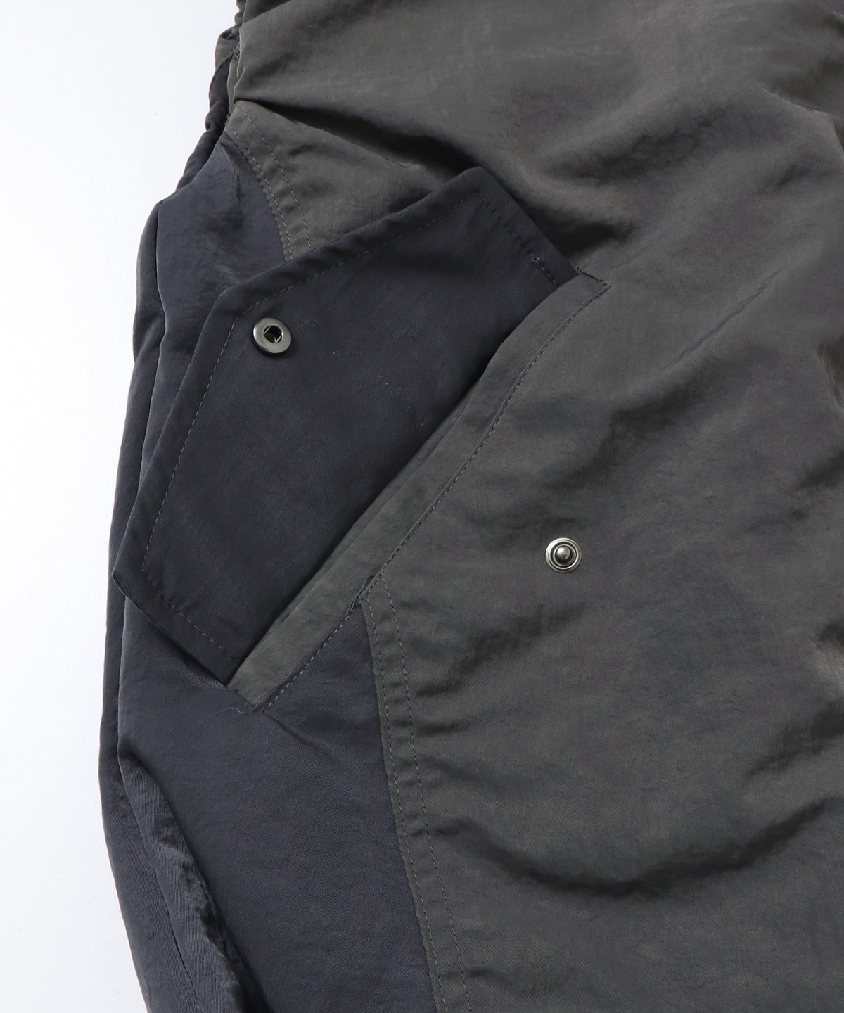 SUBTLE COLOURWAY NYLON MA-1 WAISTCOAT