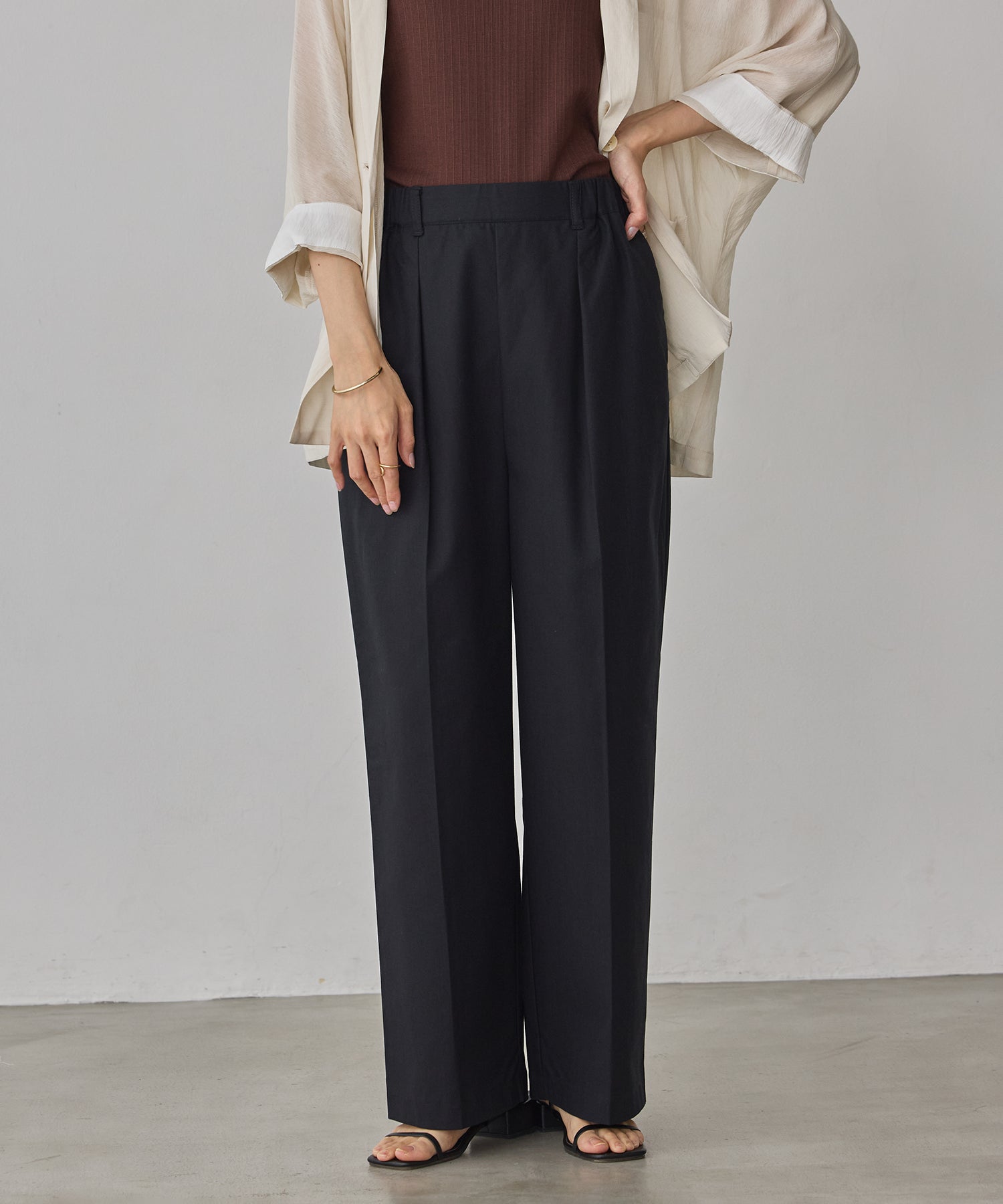 FRENCH LINEN STRAIGHT-LEG PANTS