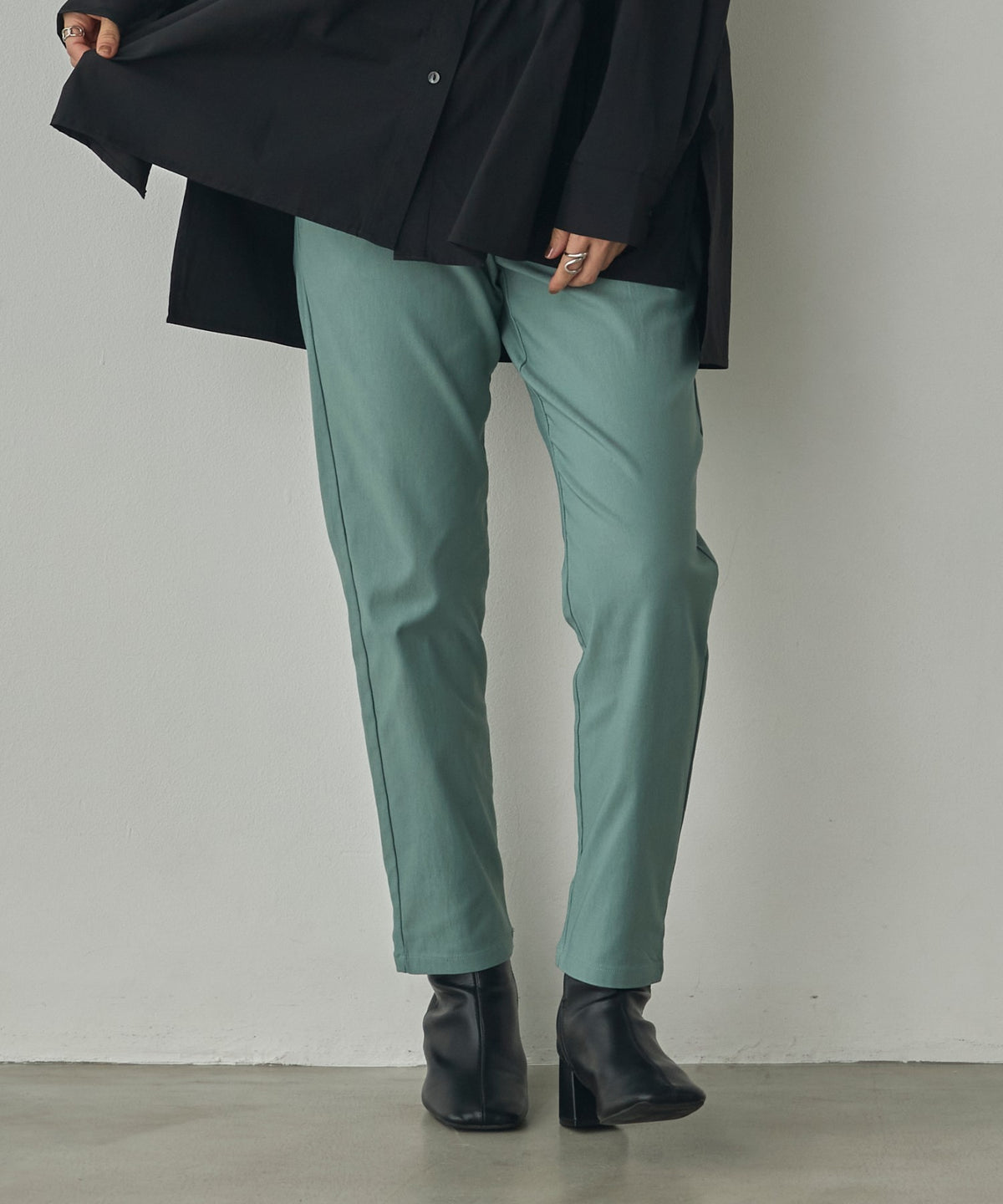 [STRETCH] FLEECE-LINED BARIRAKU TAPERED PANTS