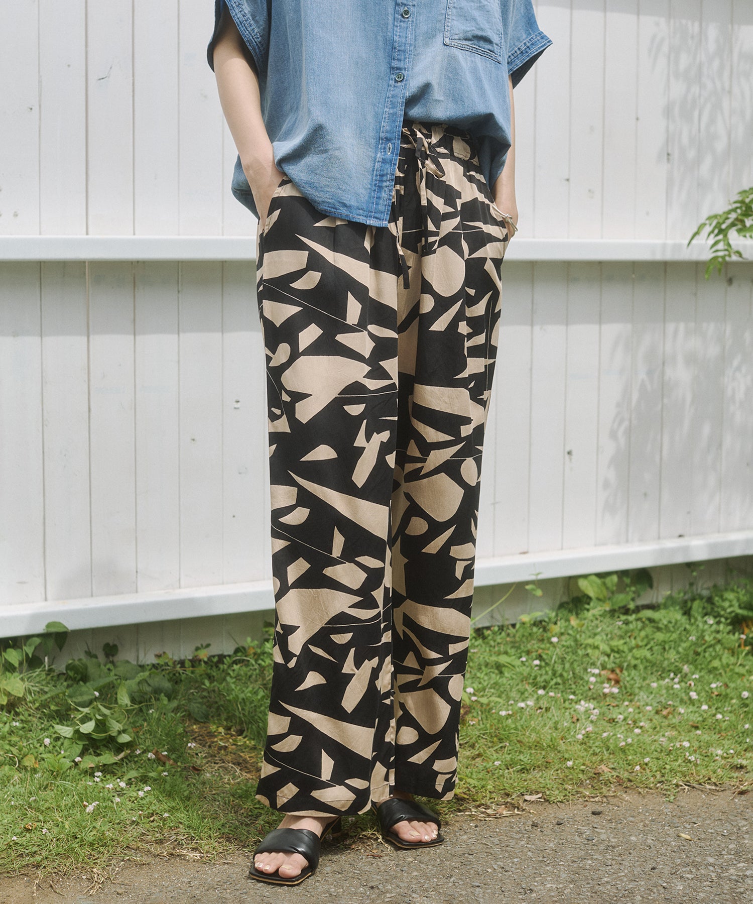 [PRE-ORDER]VISCOSE SATIN PRINTED EASY PANTS