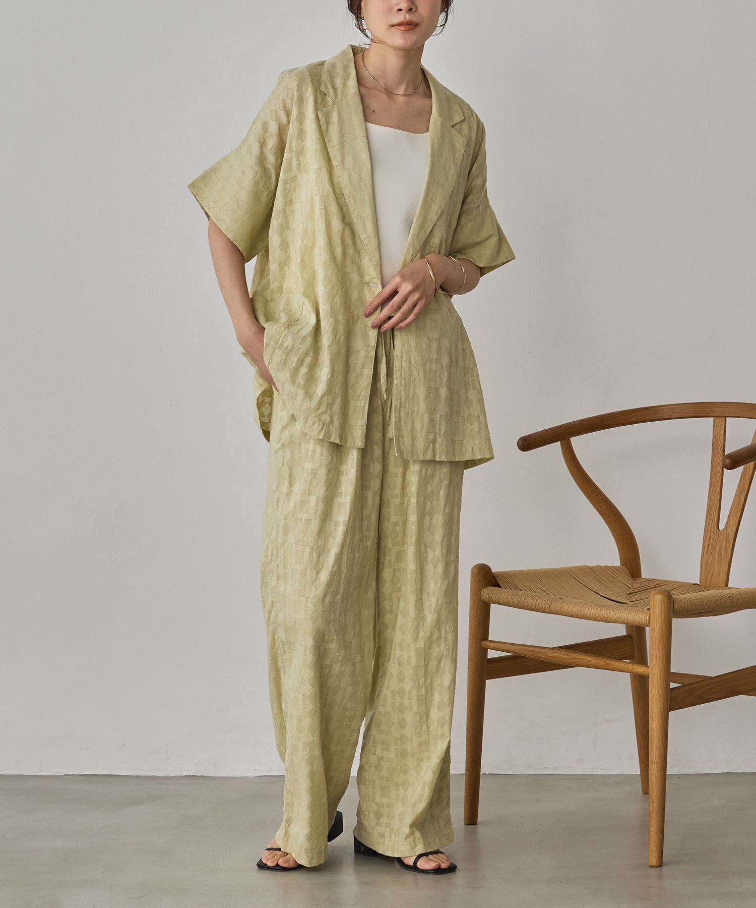 CUT-JACQUARD EASY PANTS