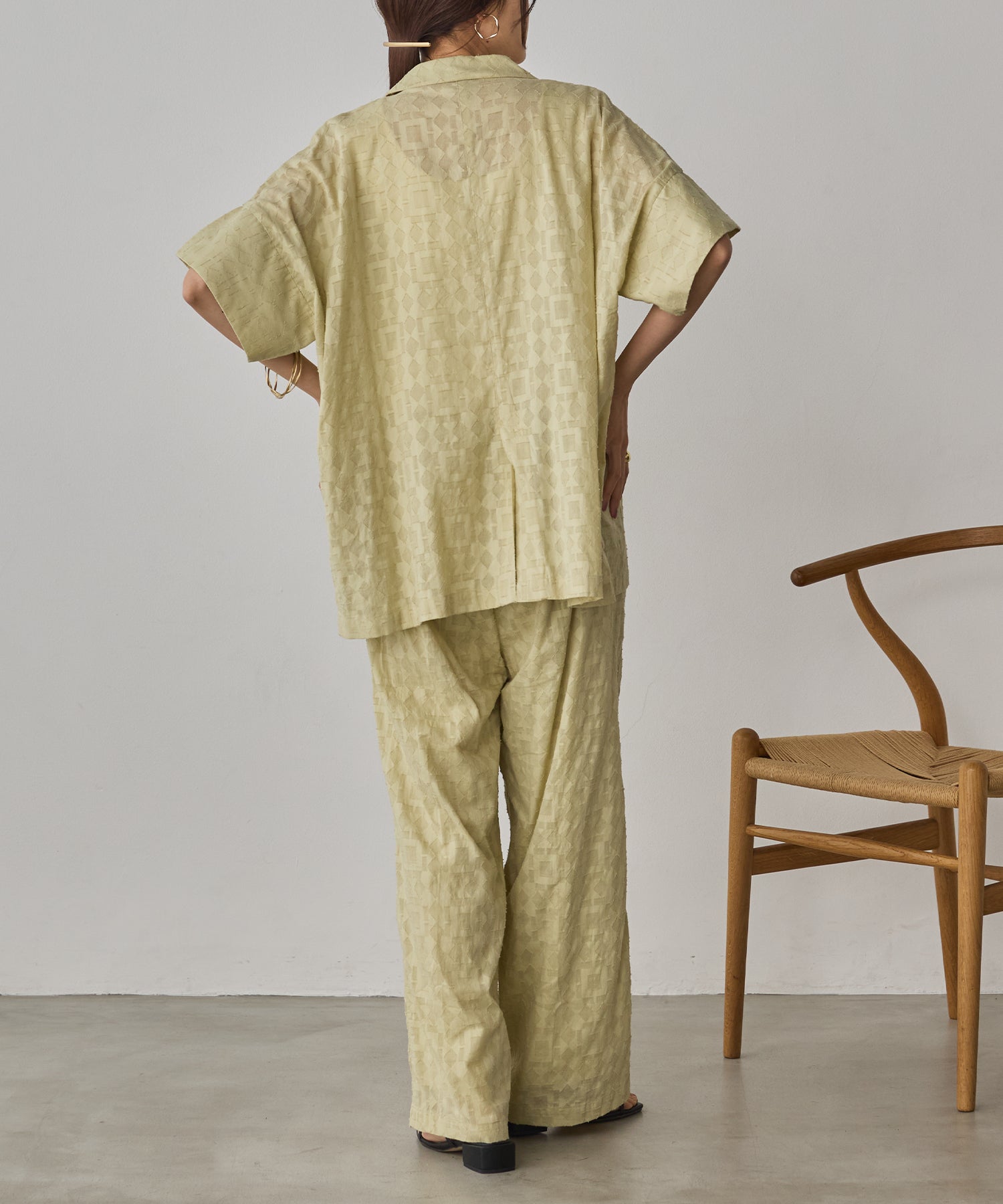 CUT-JACQUARD EASY PANTS