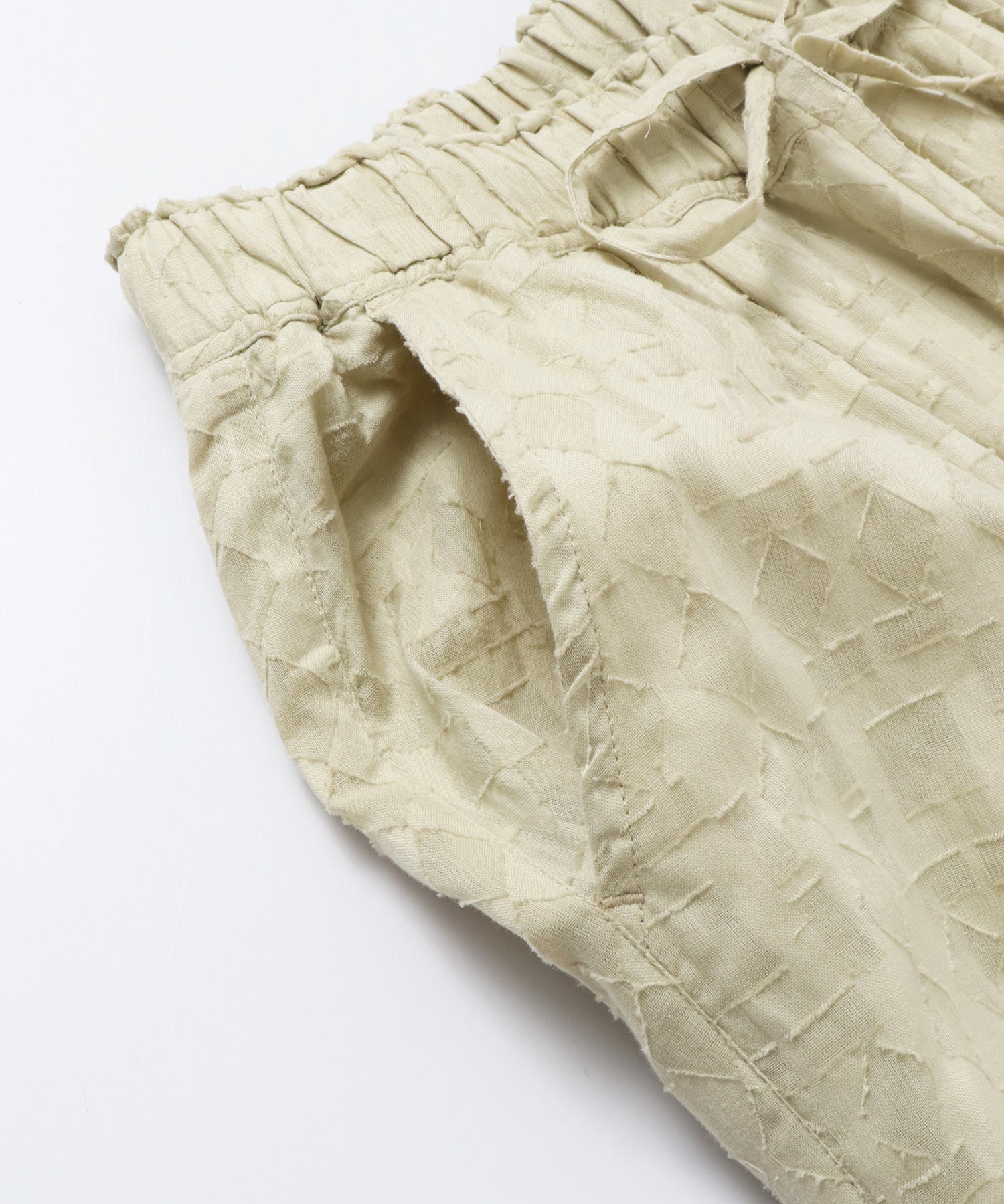 CUT-JACQUARD EASY PANTS