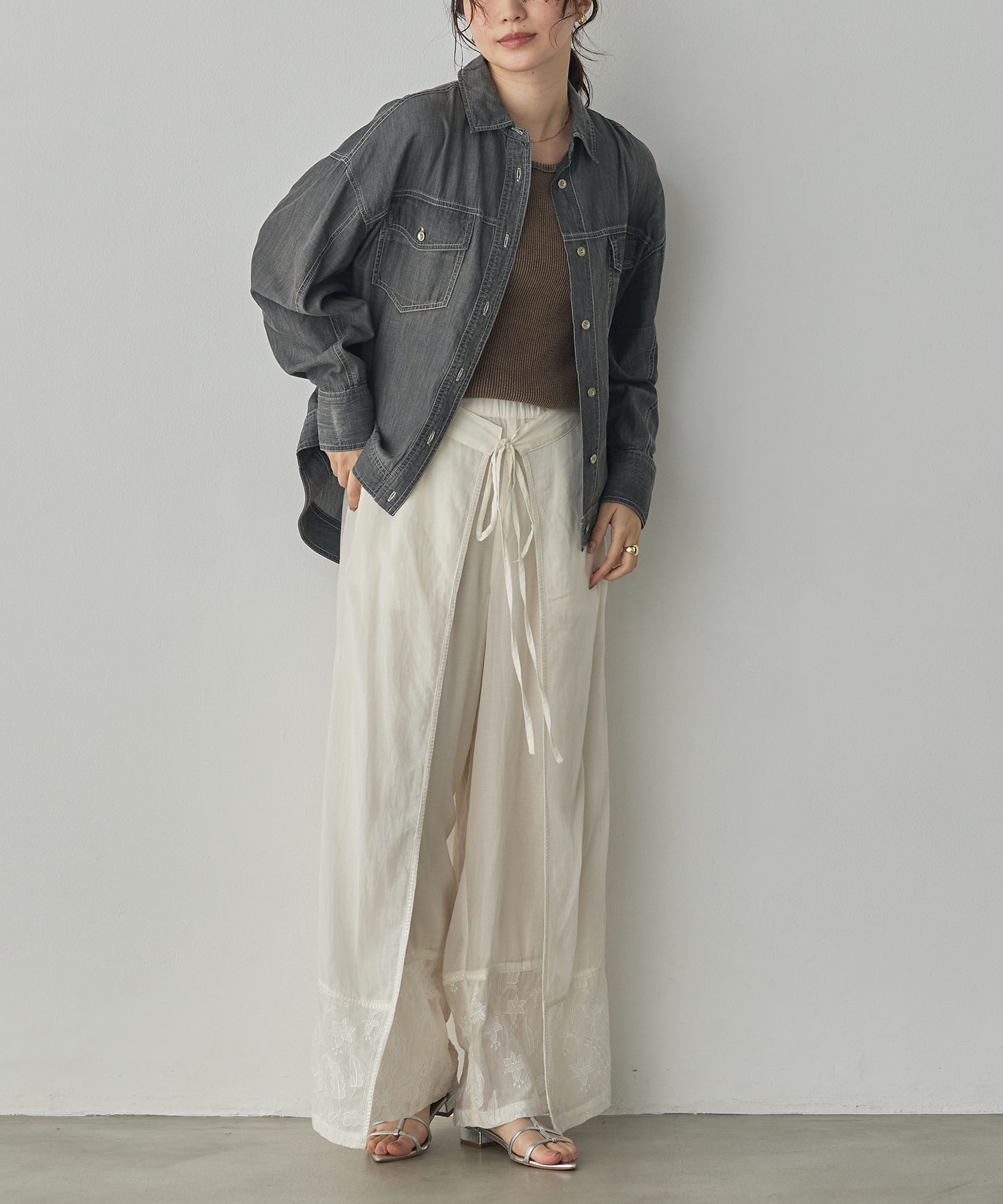 HEM-EMBROIDERED WRAP PANTS