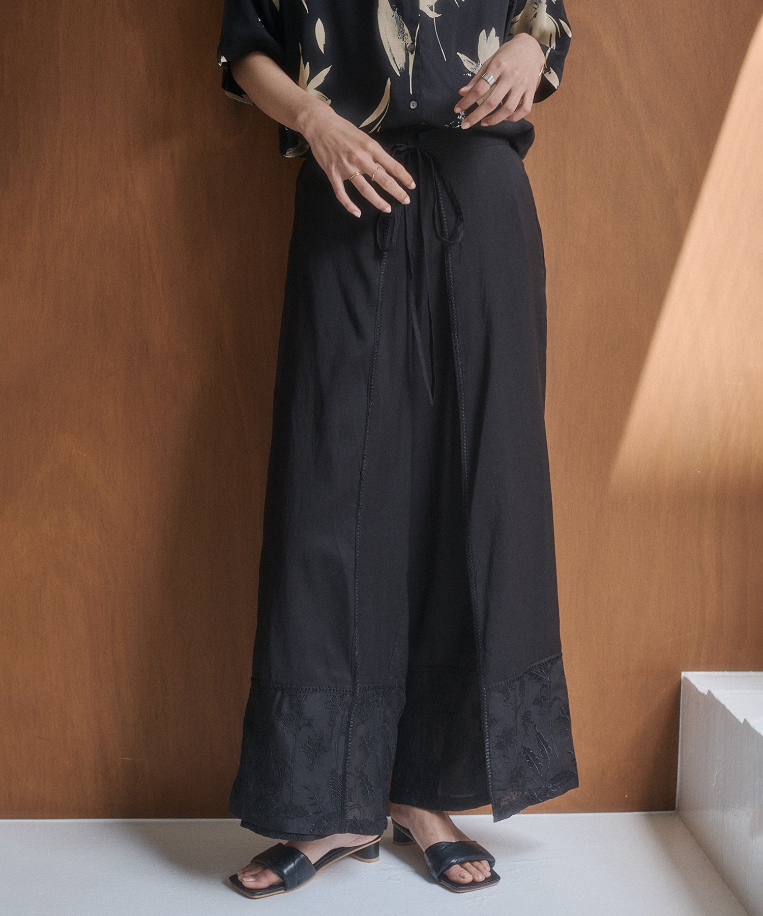 HEM-EMBROIDERED WRAP PANTS