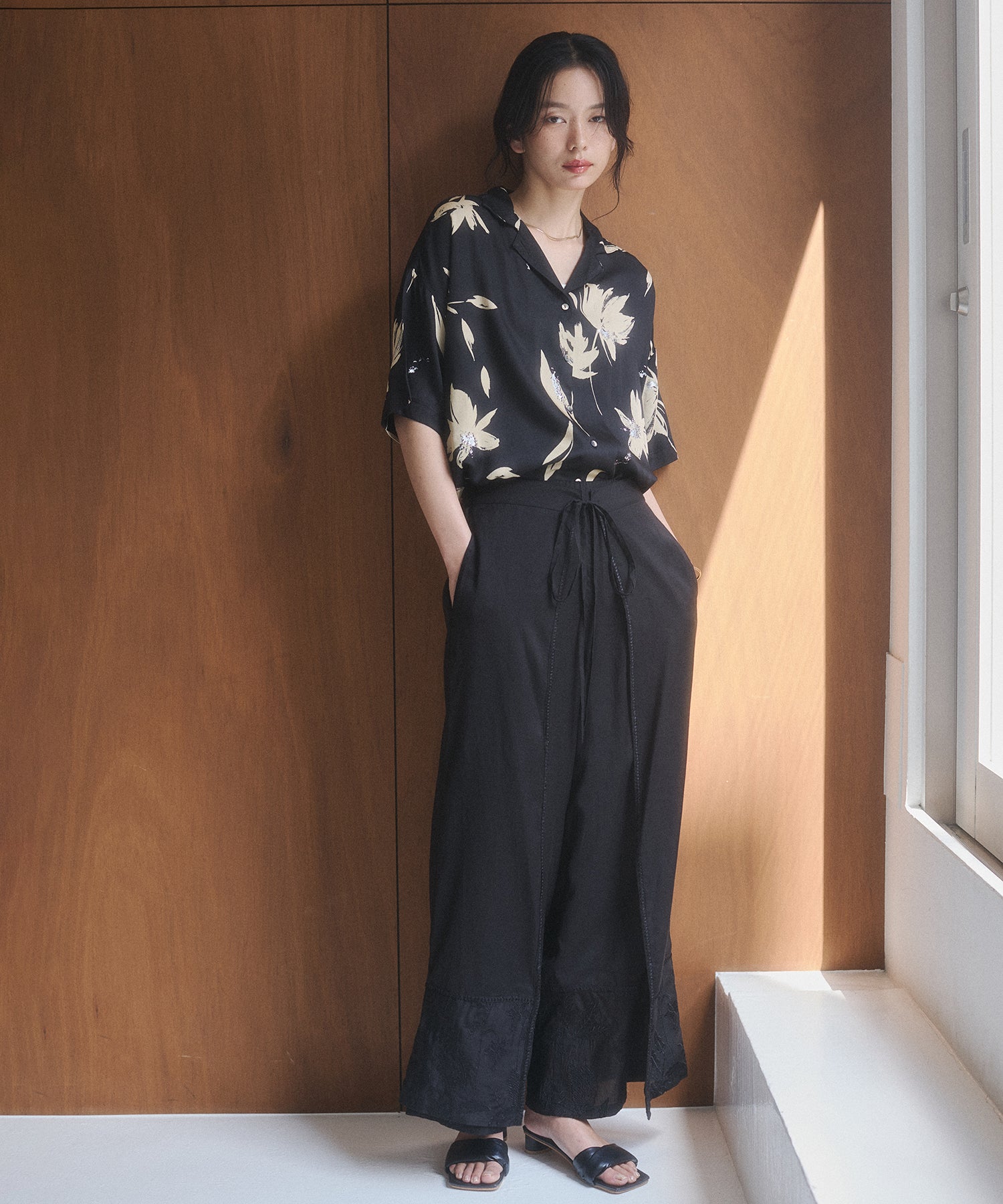 HEM-EMBROIDERED WRAP PANTS