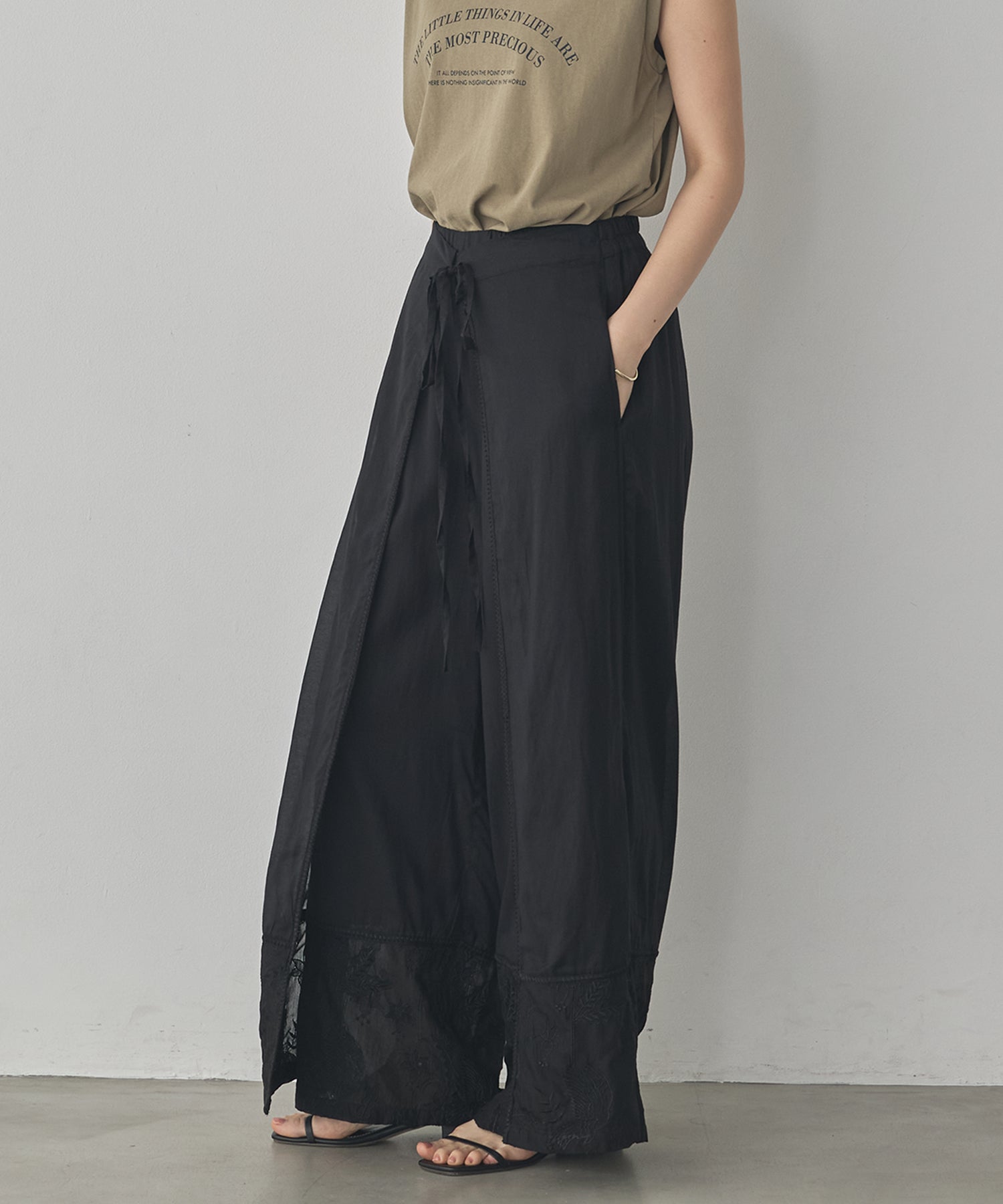 HEM-EMBROIDERED WRAP PANTS