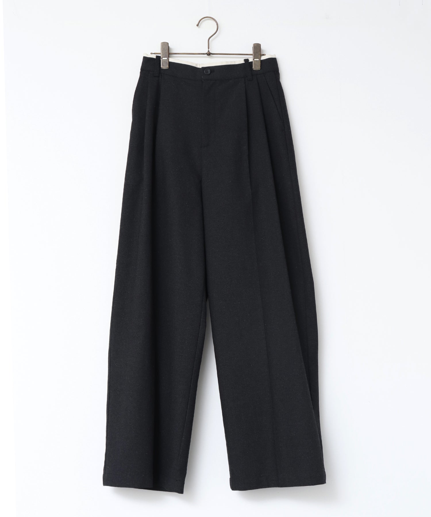HEMP MIXED TUCK PANTS