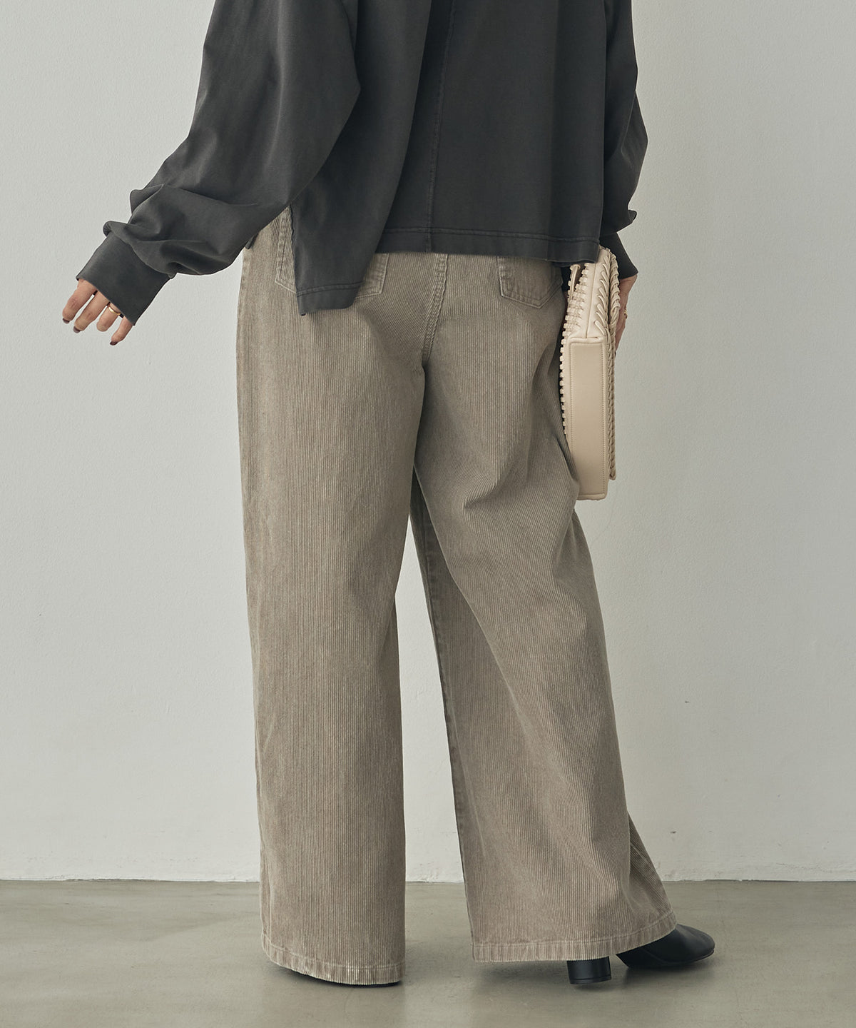 CORDUROY WIDE-LEG PANTS