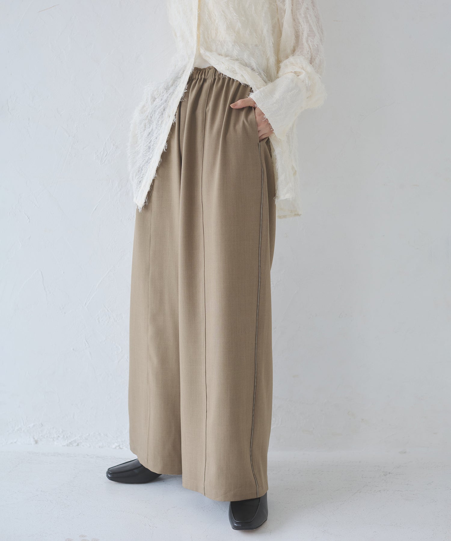 サイドライン ワイドストレートパンツ