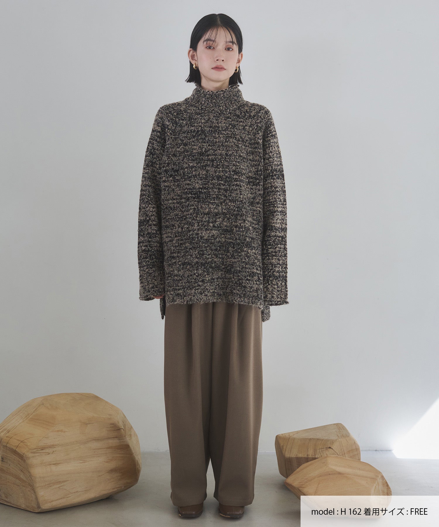 ポリツイル カーヴィパンツ