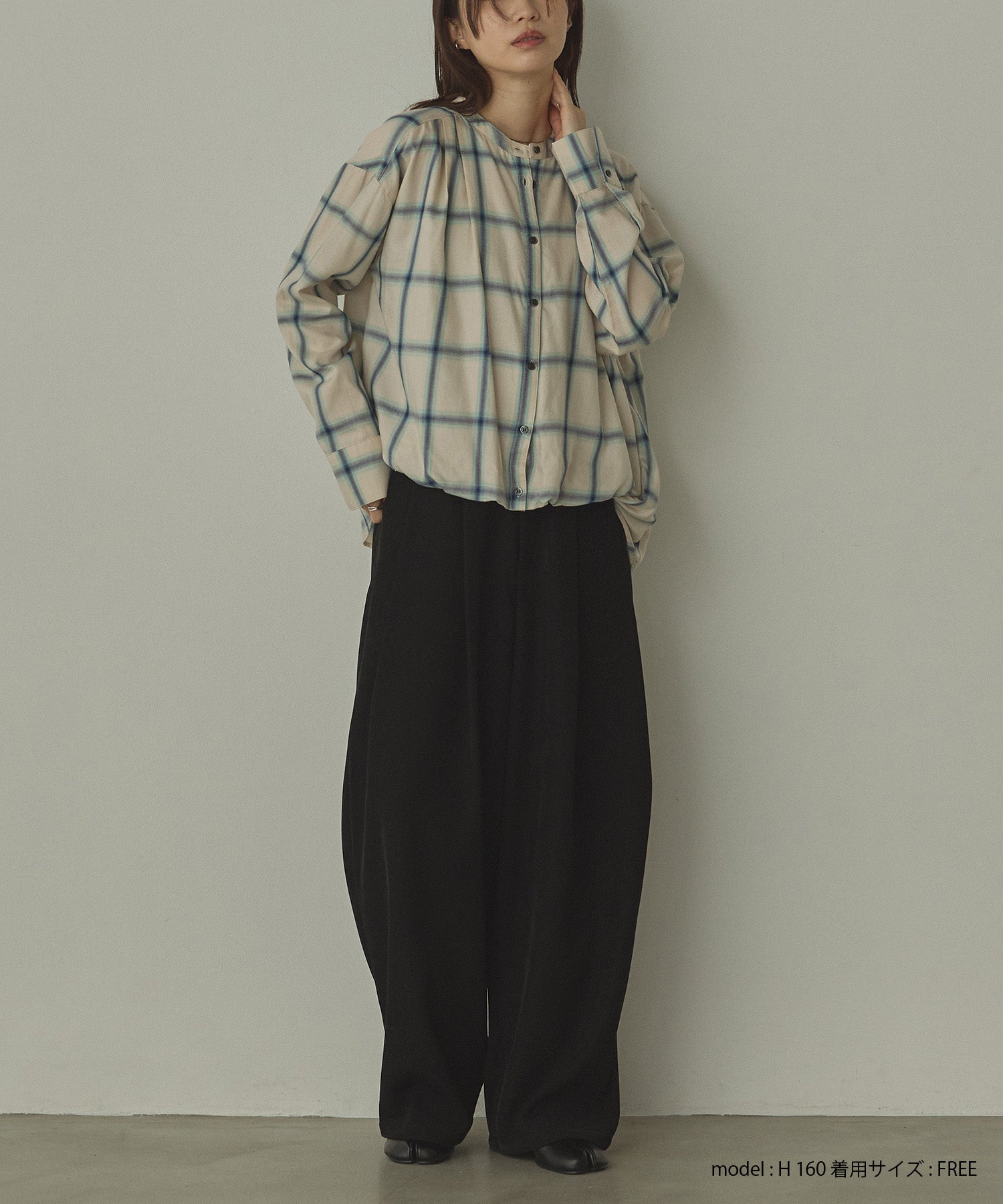 ポリツイル カーヴィパンツ