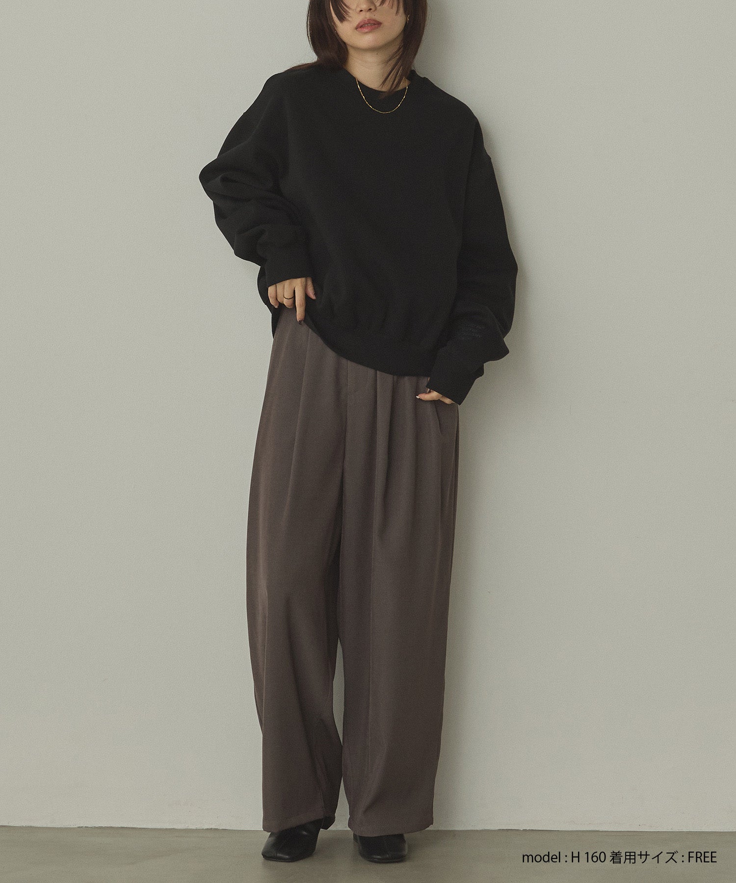 ポリツイル カーヴィパンツ