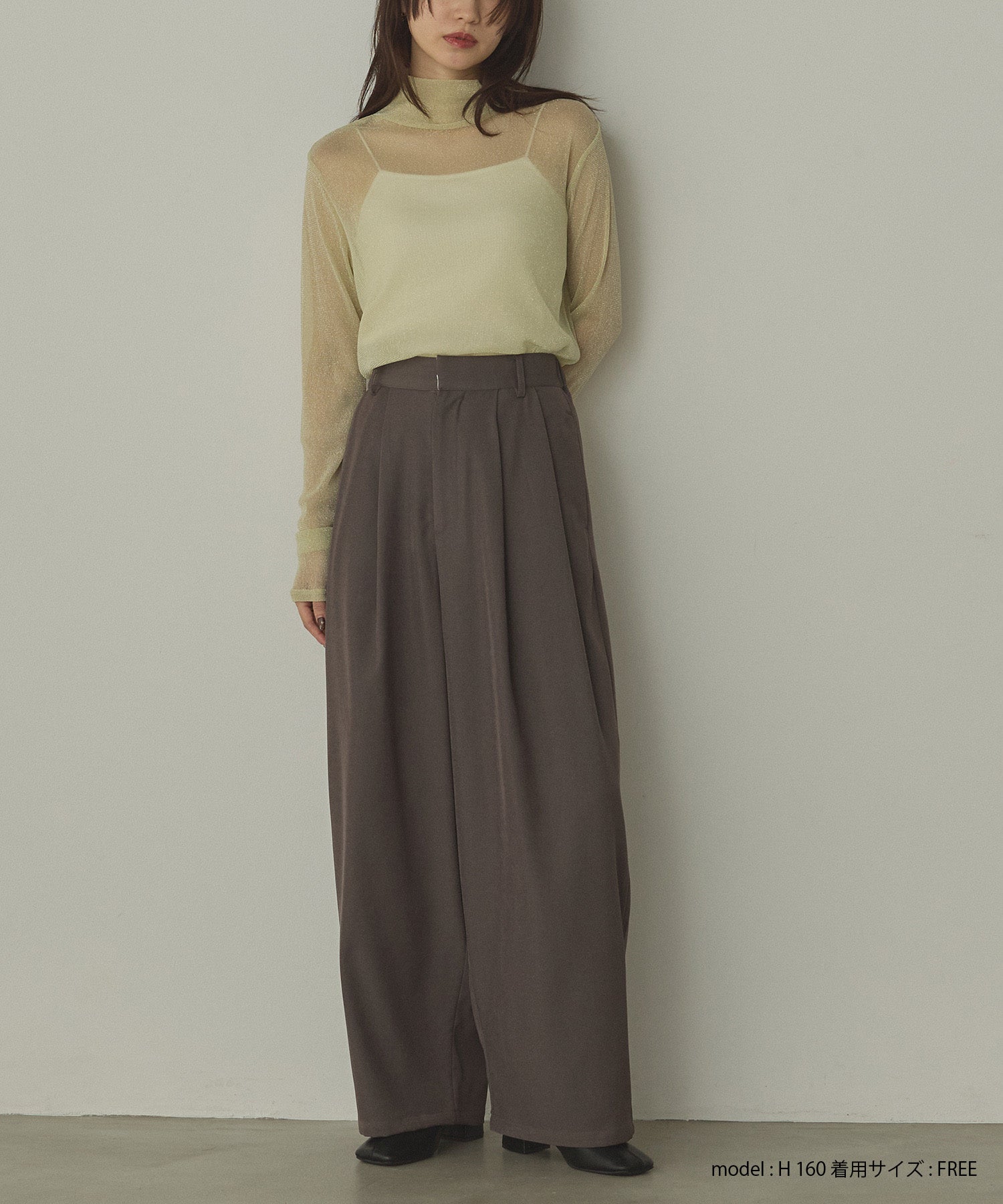 ポリツイル カーヴィパンツ