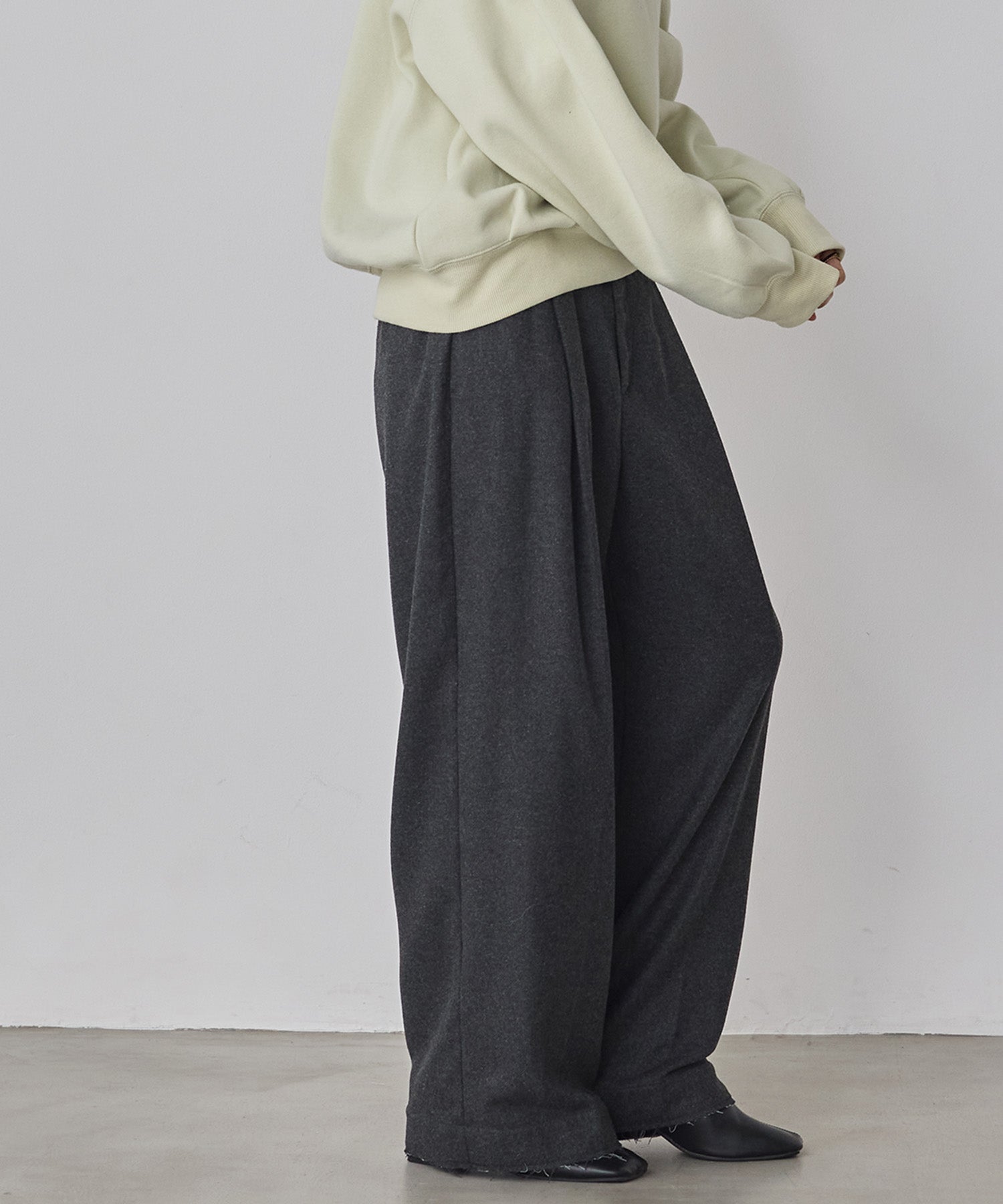 ウール混 ワイドタックパンツ