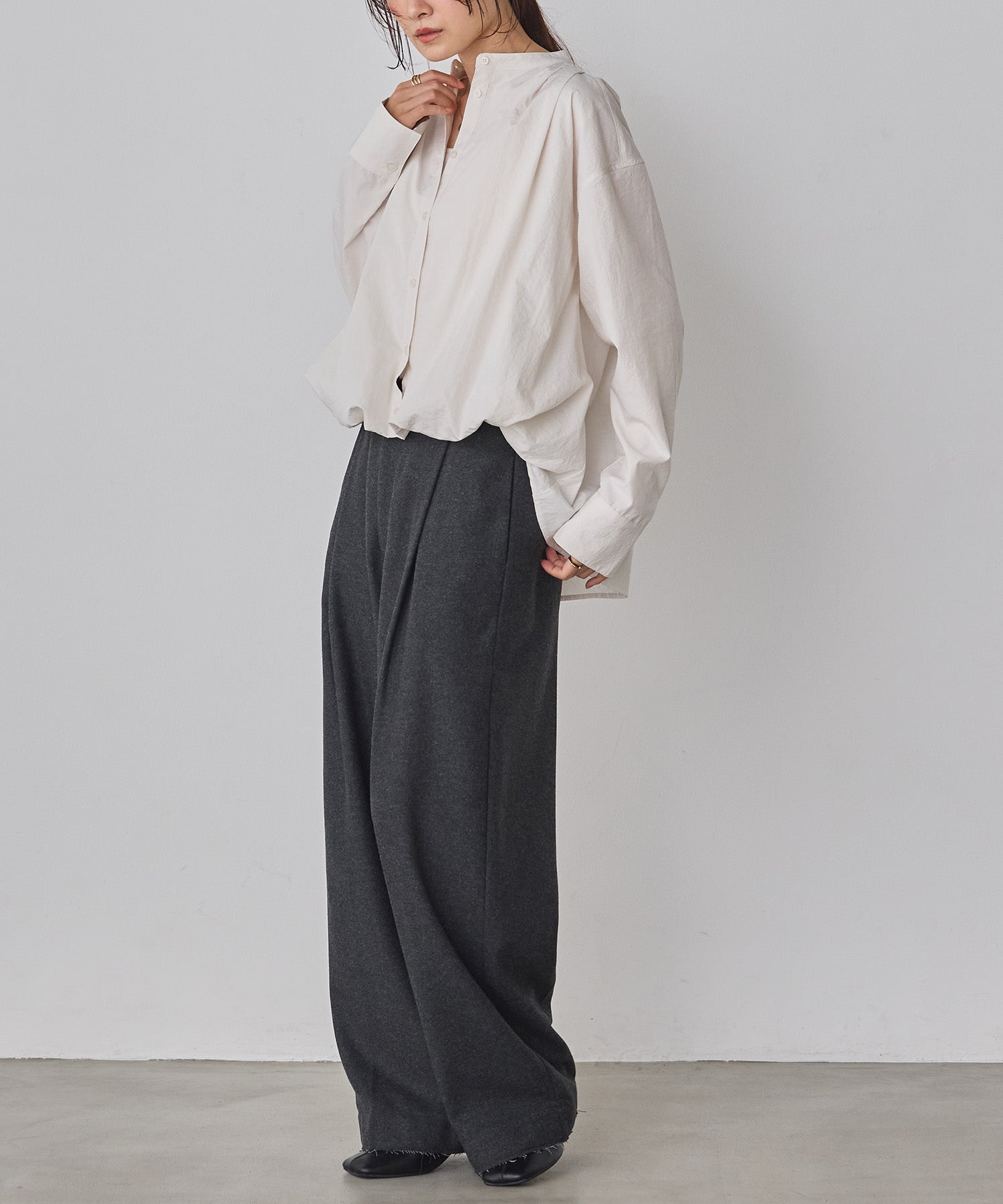 WOOL BLEND WIDE TUCK PANTS
