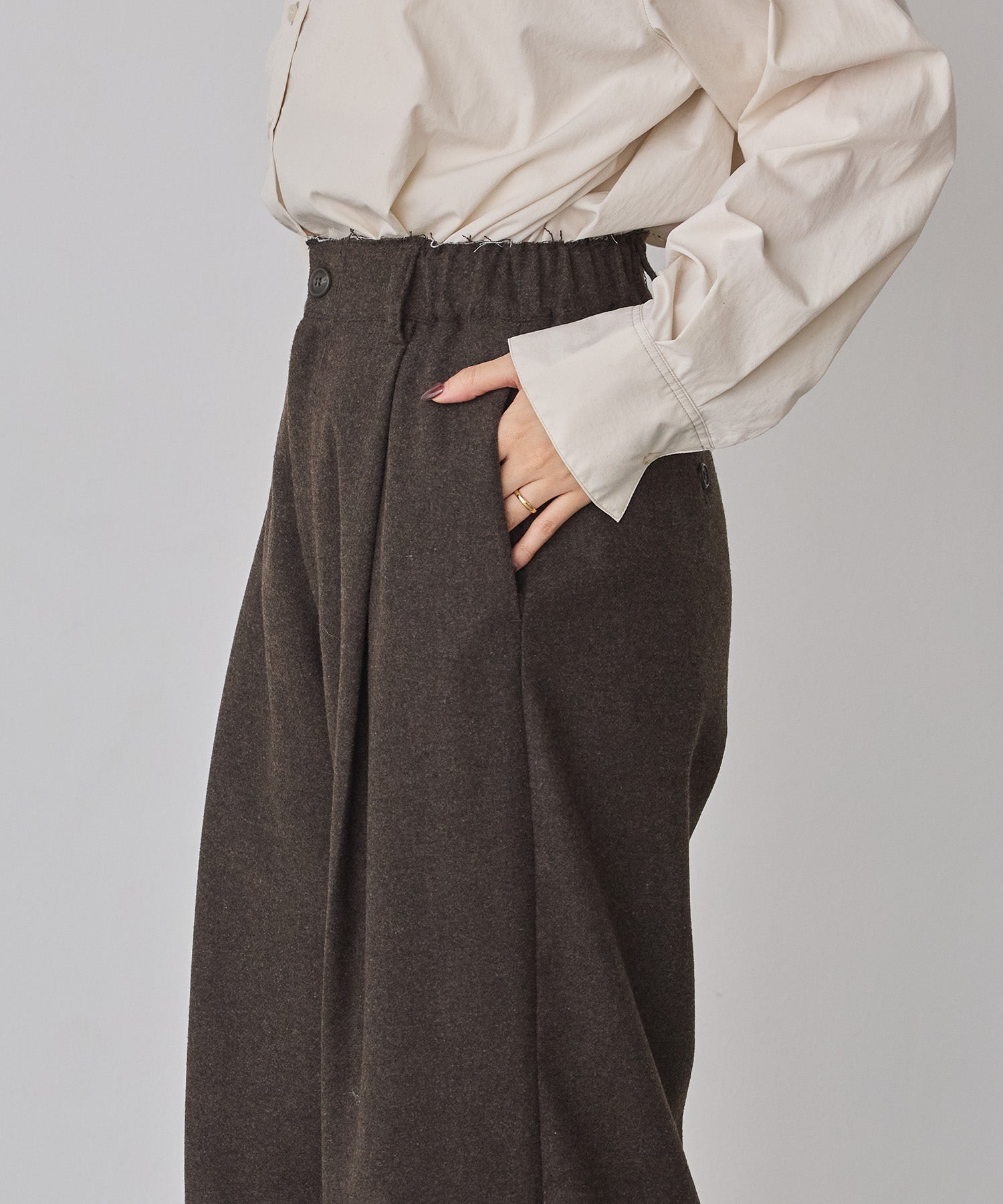 WOOL BLEND WIDE TUCK PANTS