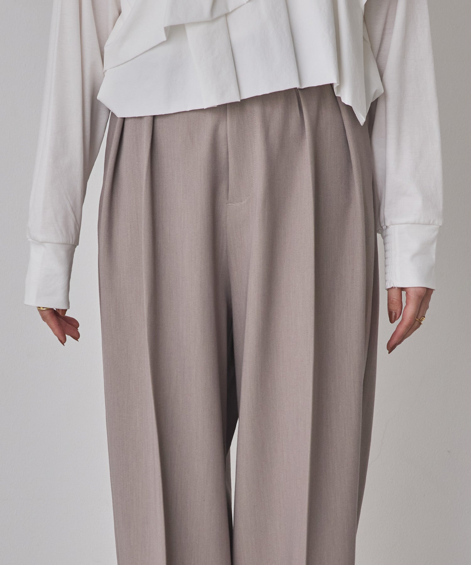 POLYRAYON TUCK PANTS