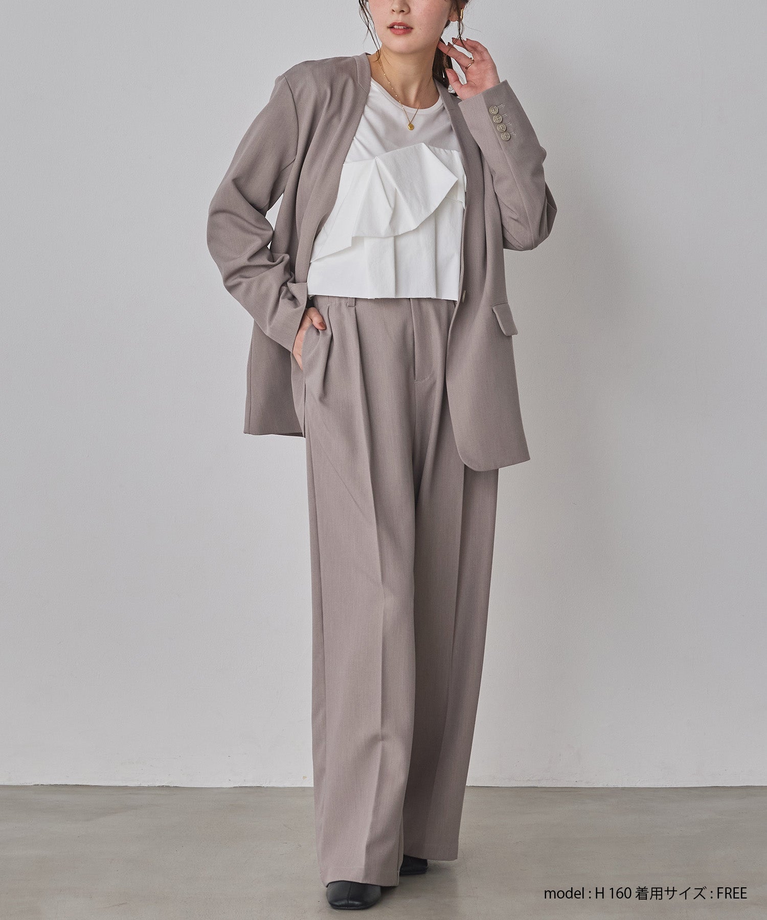 POLYRAYON TUCK PANTS