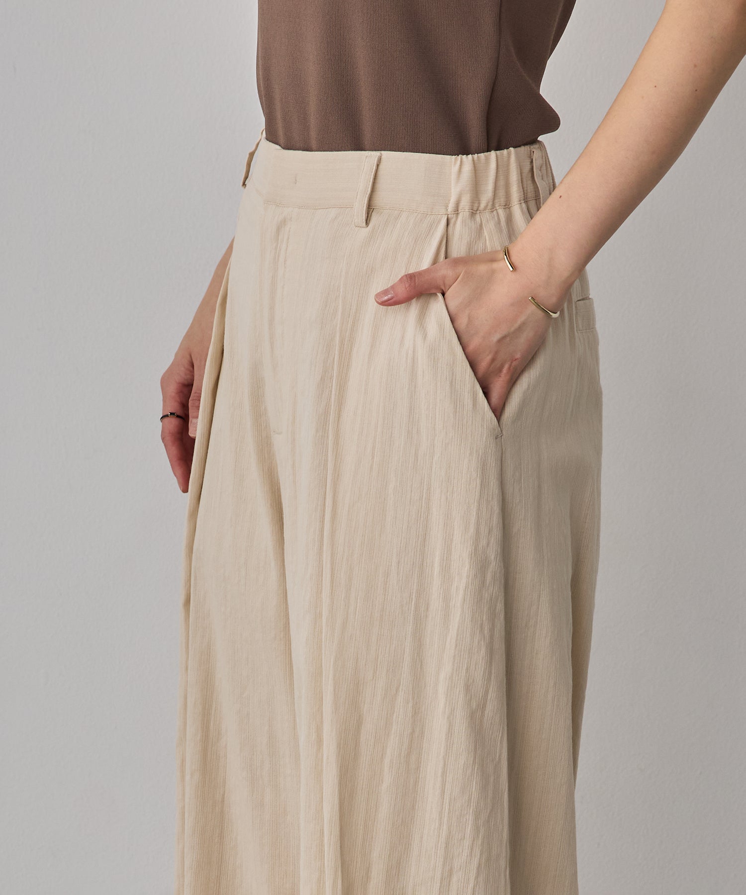 SPRING SLAB DEEP TUCK PANTS