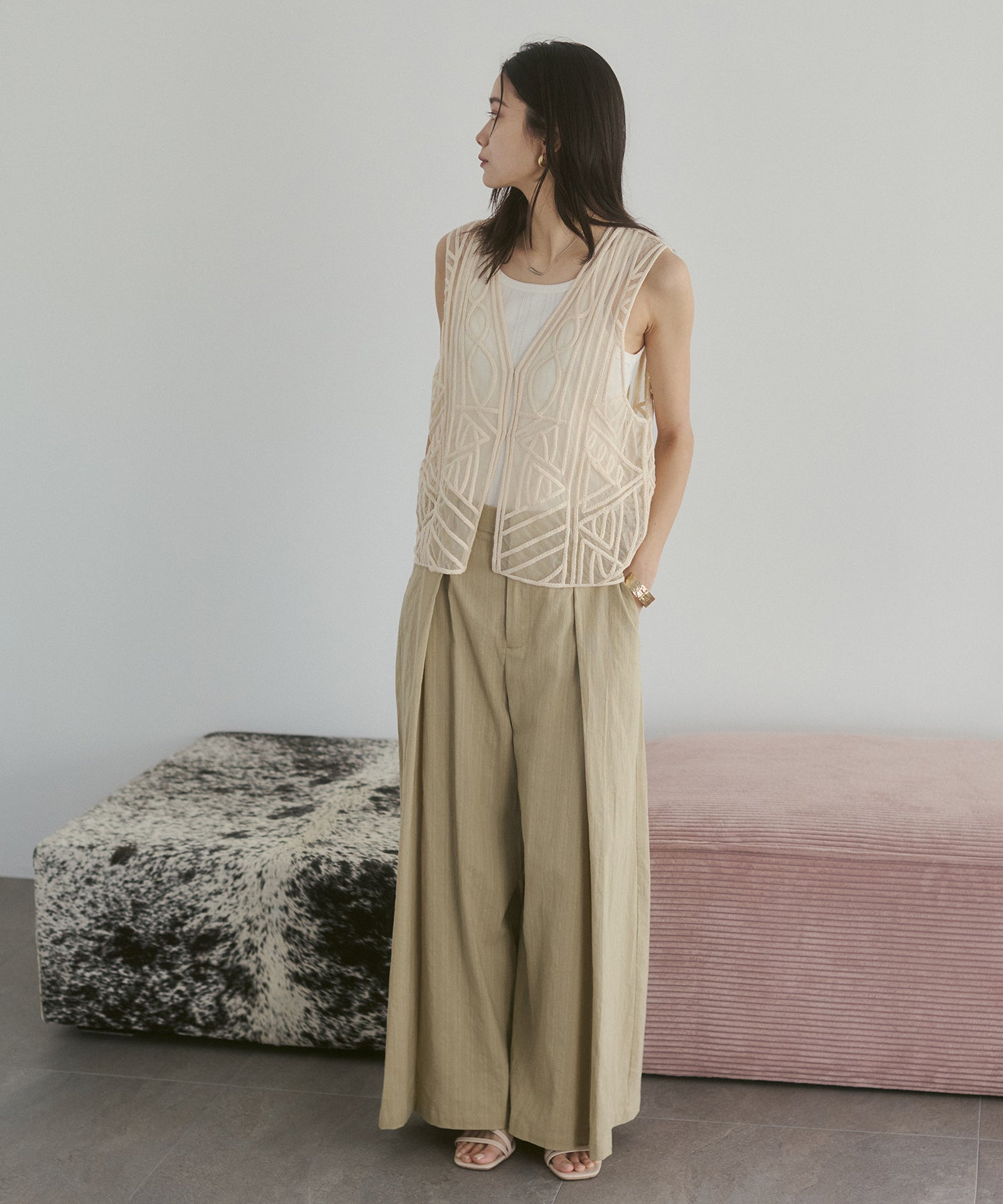 SPRING SLAB DEEP TUCK PANTS