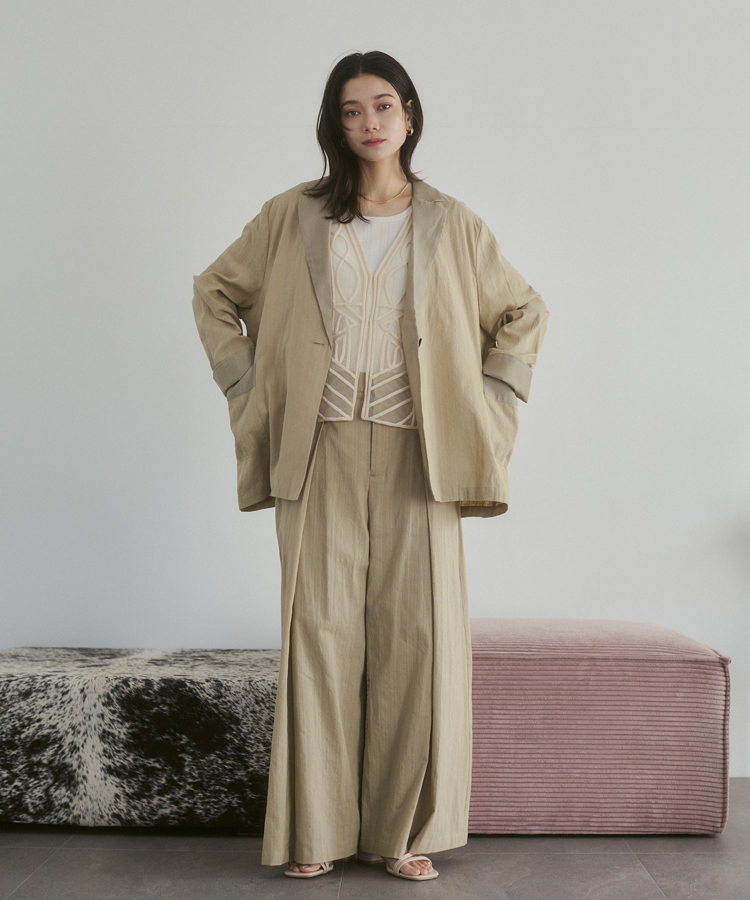 SPRING SLAB DEEP TUCK PANTS