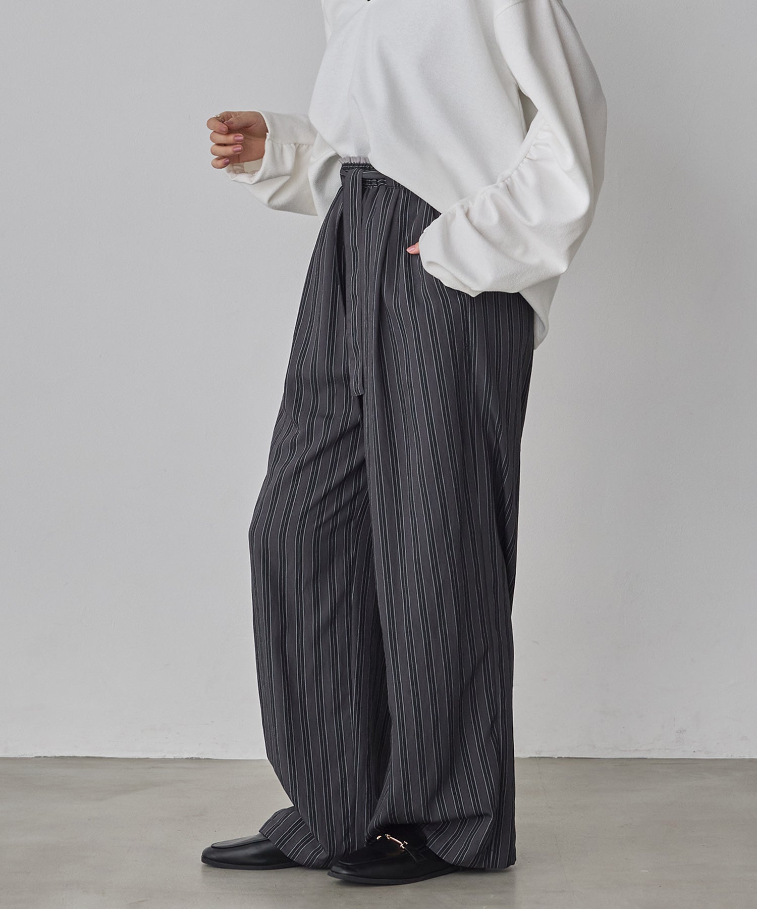 ストライプ イージーパンツ