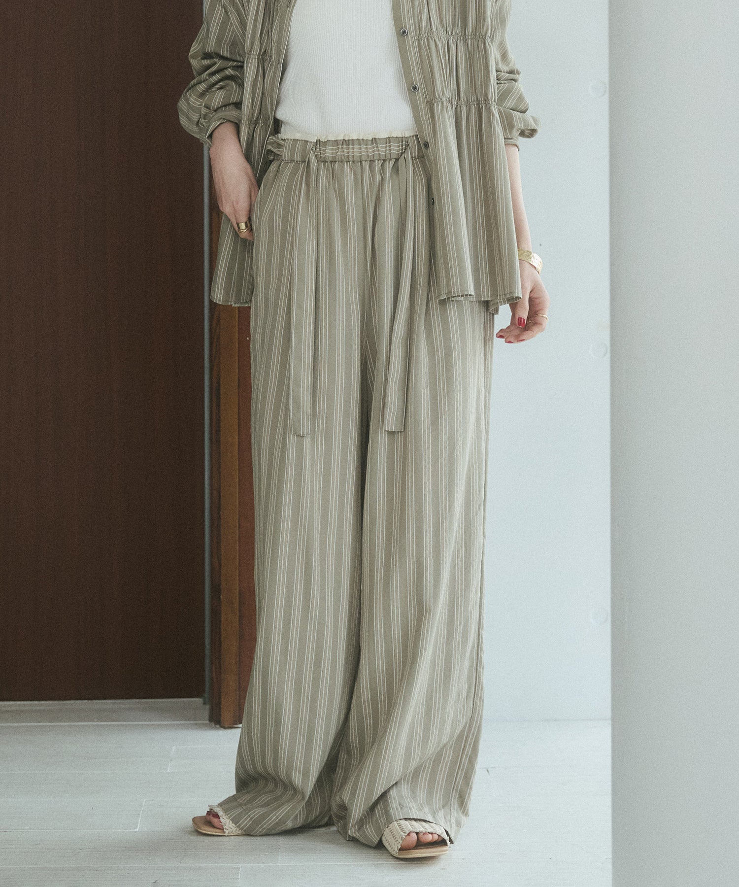 ストライプ イージーパンツ