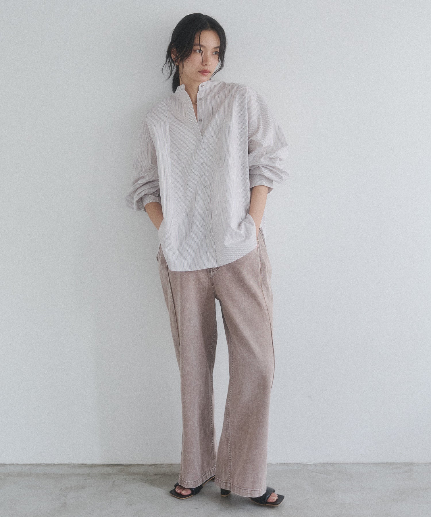 DENIM/TWILL SIDE-TUCK PANTS