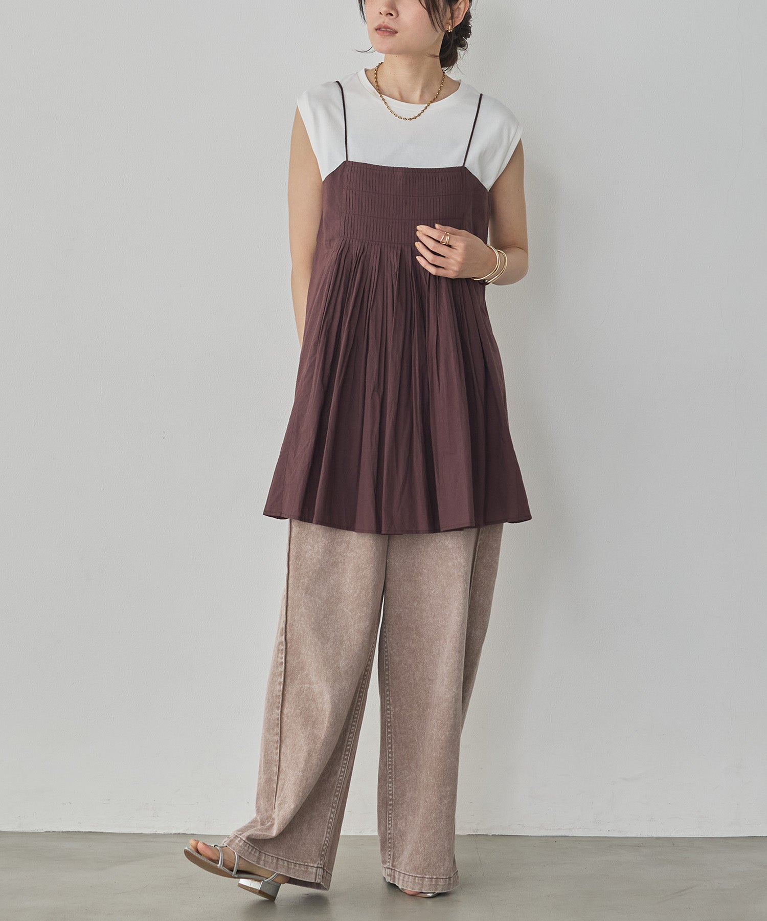 DENIM/TWILL SIDE-TUCK PANTS