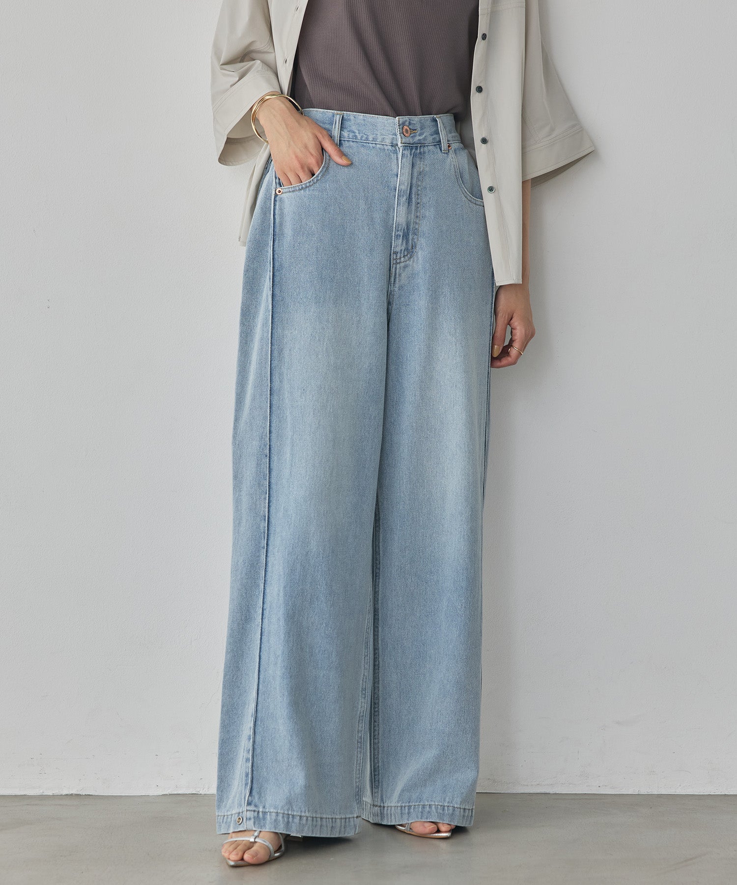 DENIM/TWILL SIDE-TUCK PANTS