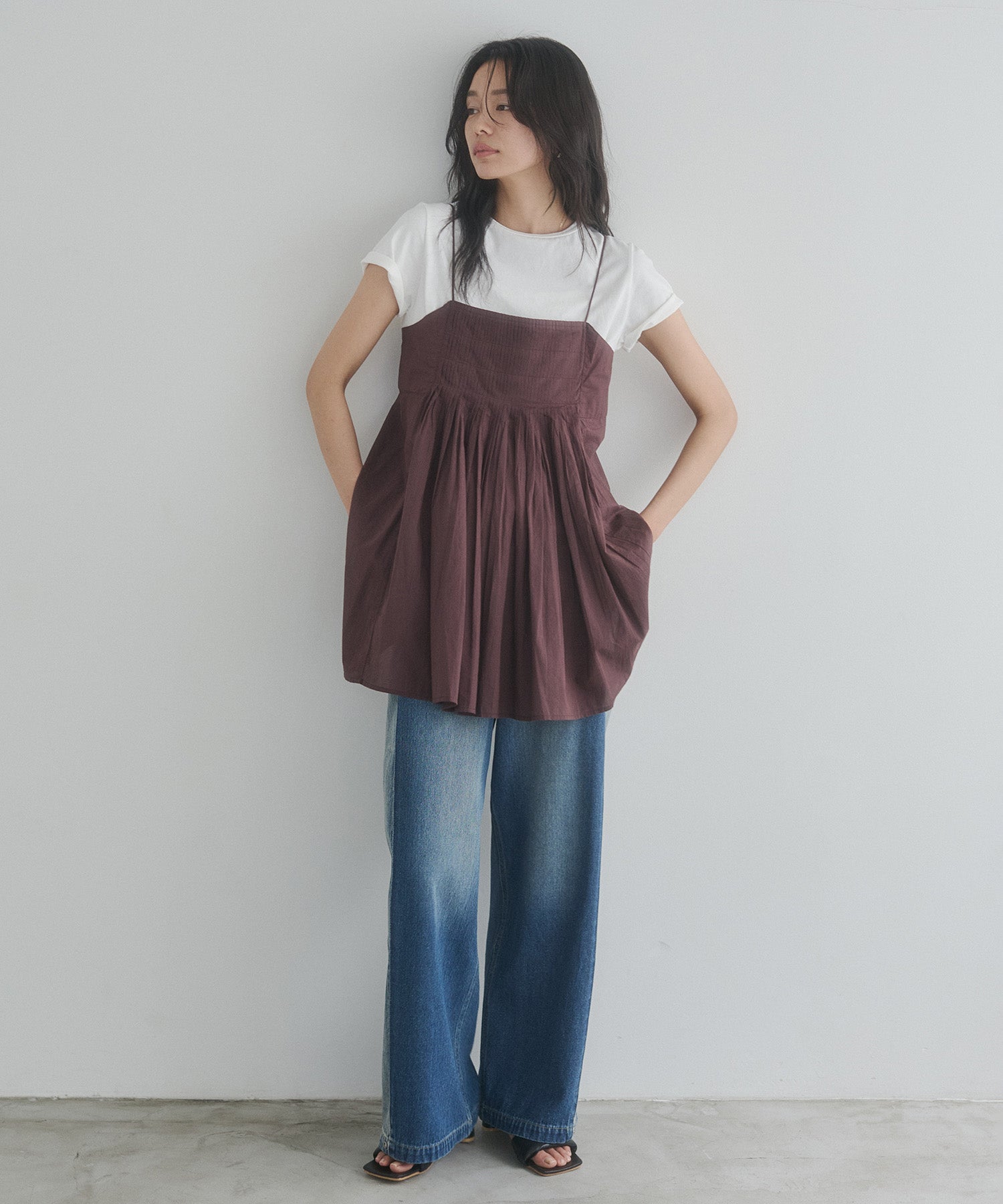 DENIM/TWILL SIDE-TUCK PANTS