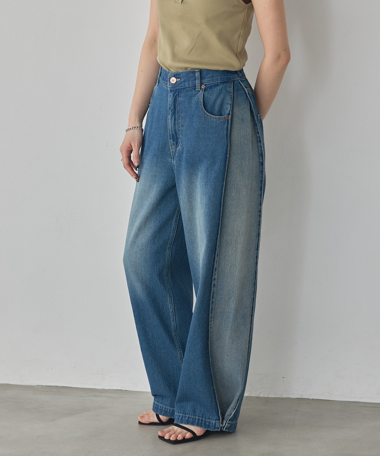 DENIM/TWILL SIDE-TUCK PANTS