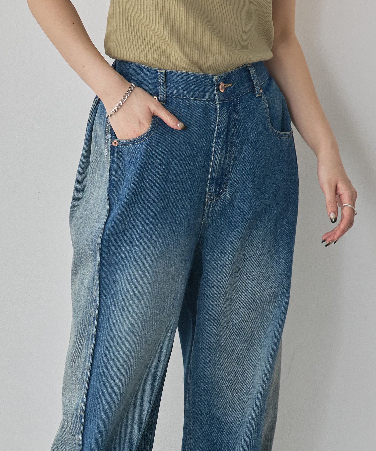 DENIM/TWILL SIDE-TUCK PANTS